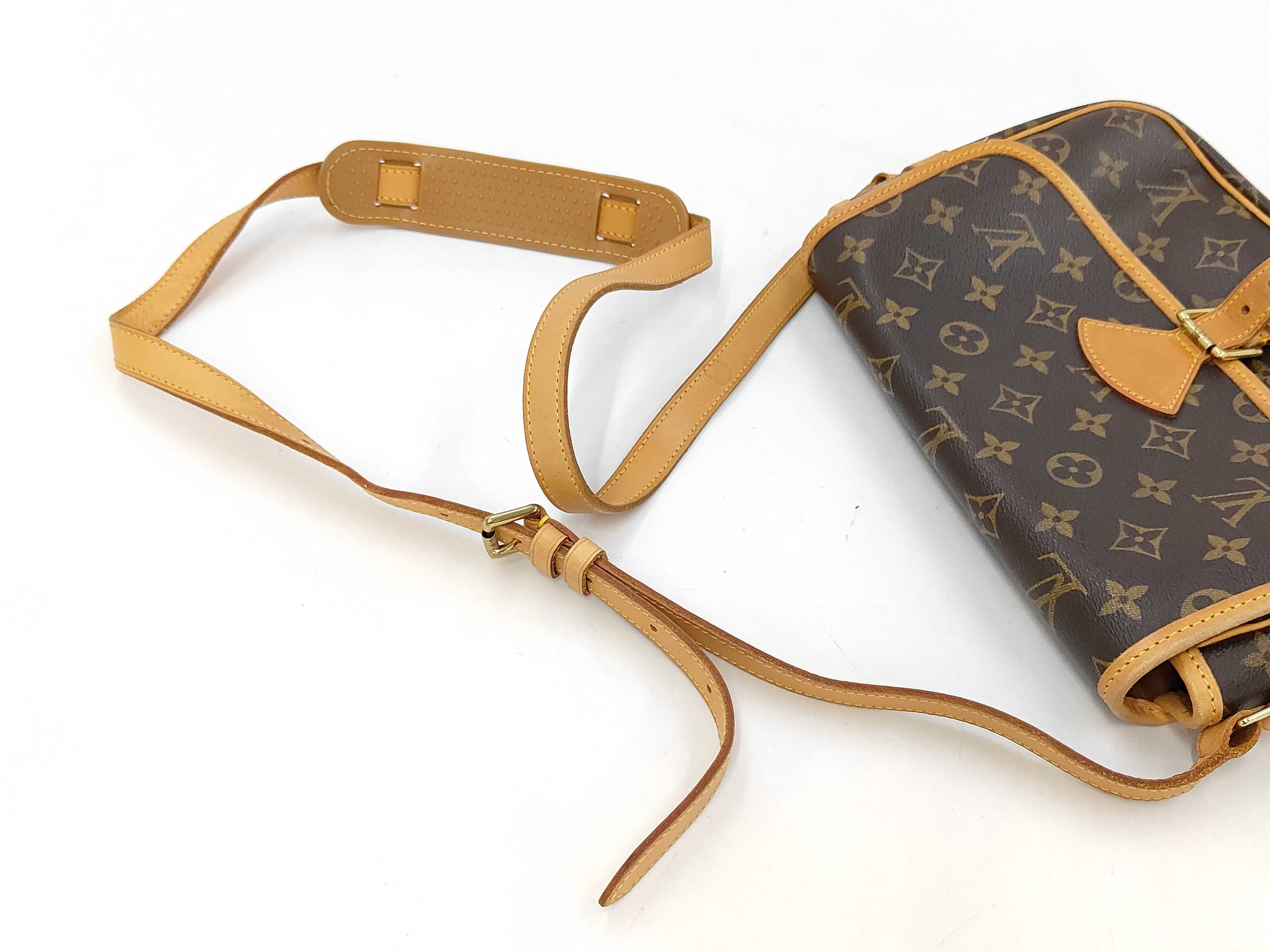Sologne Shoulder Bag Monogram M42250 Shoulder Bag — view 5
