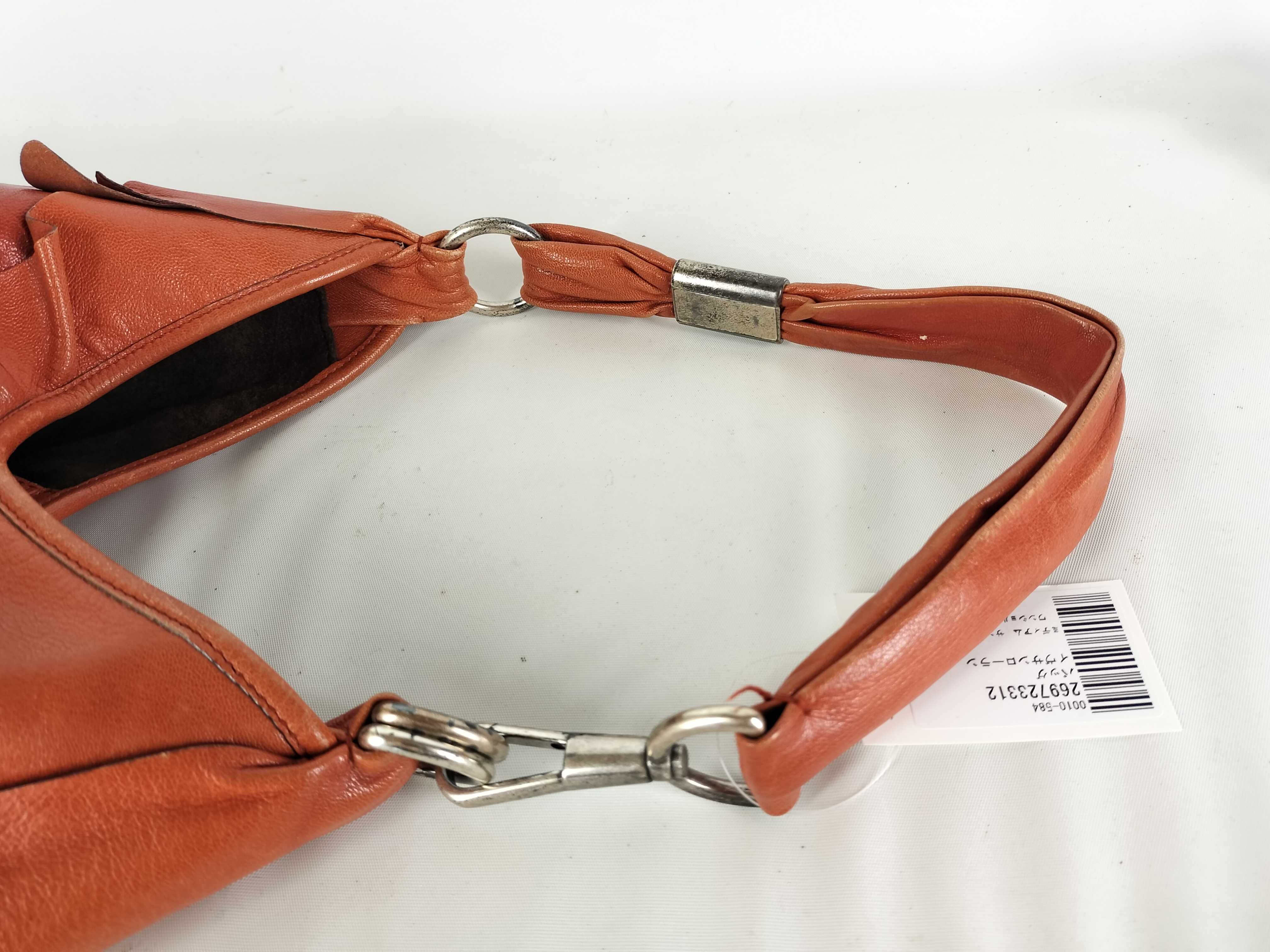 Medium Saint-Tropez Leather One-Shoulder Bag — view 7