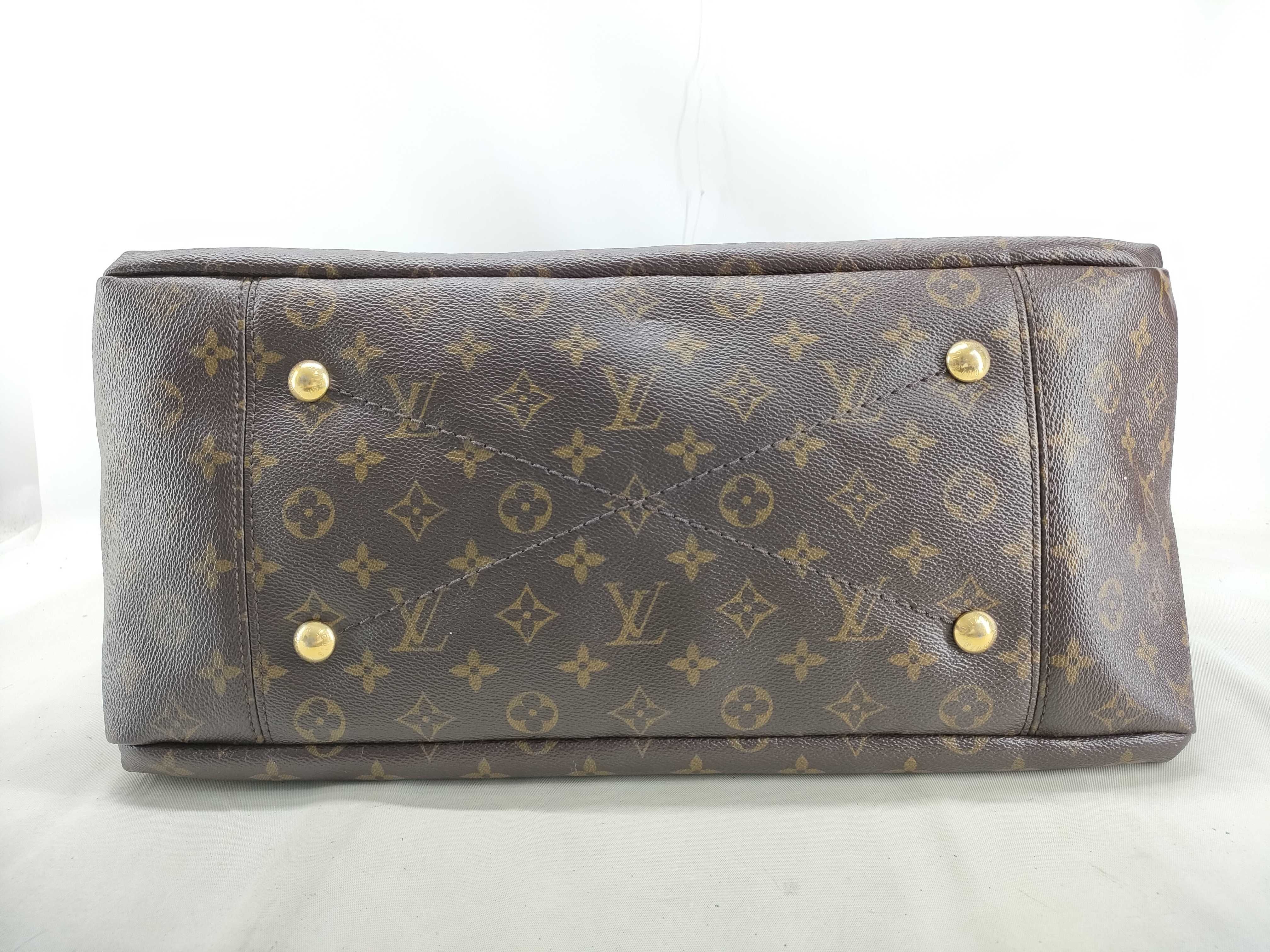 Monogram Louis Vuitton Monogram Handbag — view 3