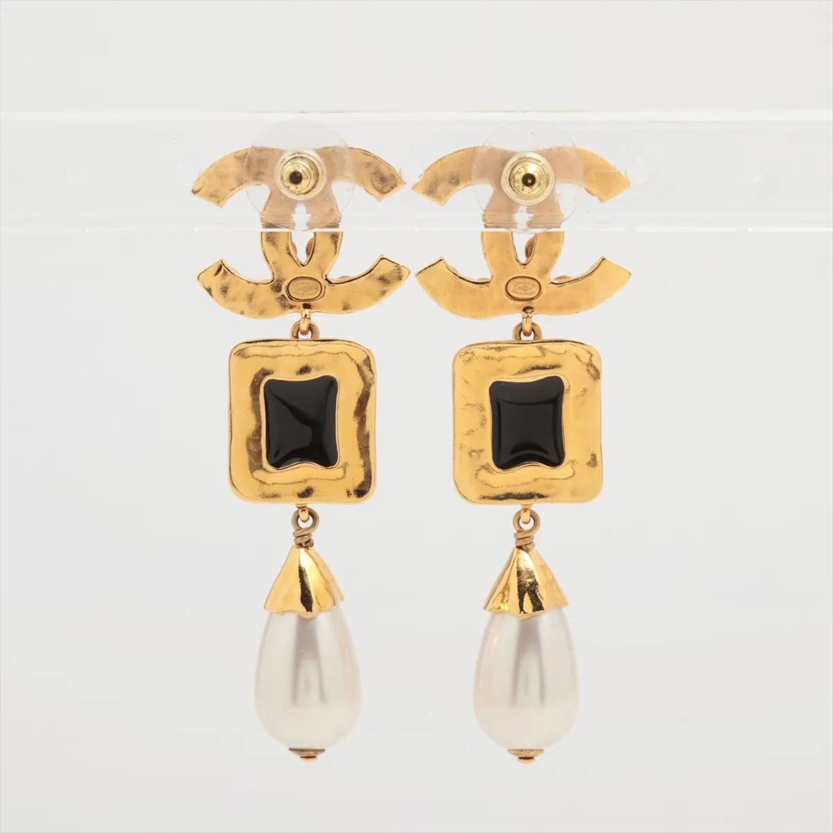 Coco Mark L23C Earrings (Pair) GP x Rhinestone x Faux Pearl Gold x Black — view 2