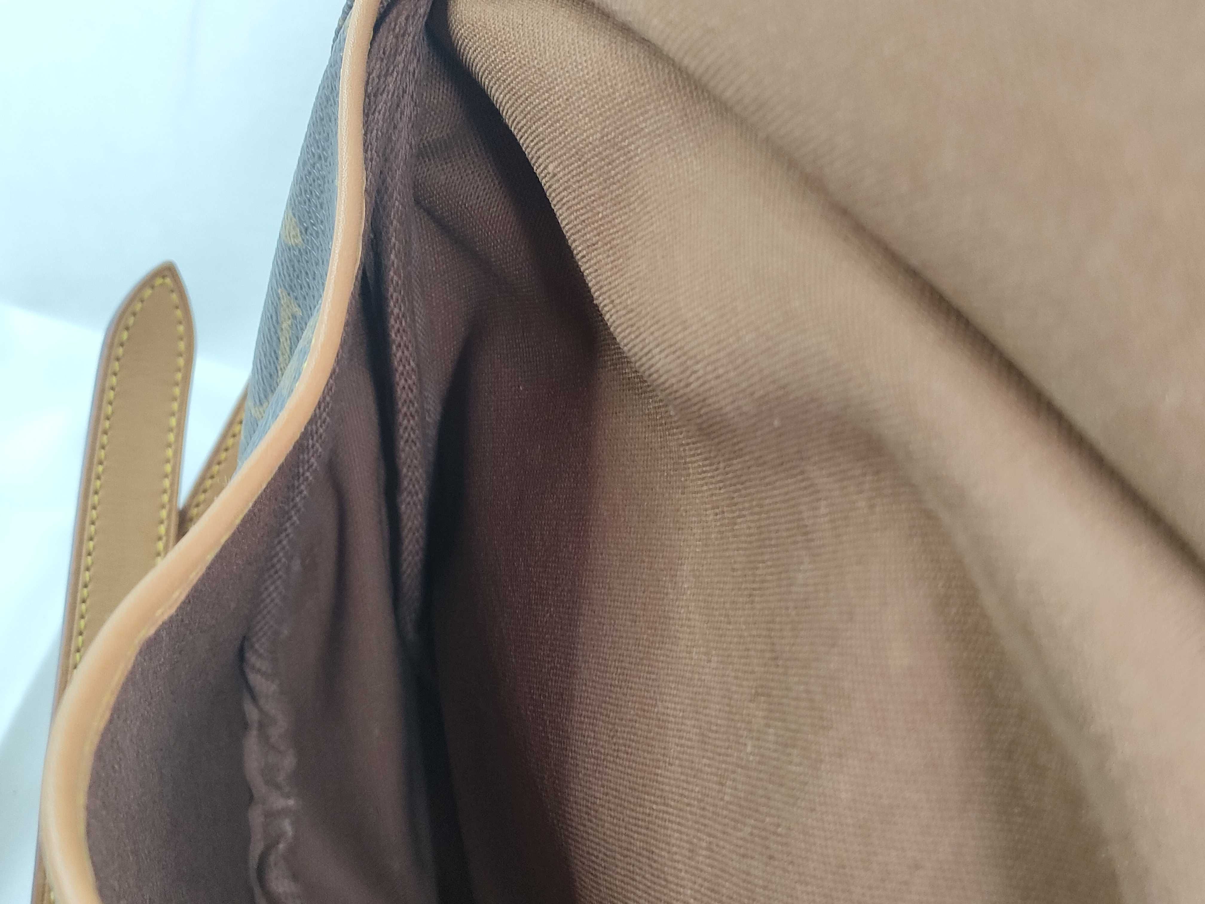 Monogram Saumur 30 M42256 MB1022 Shoulder Bag — view 11