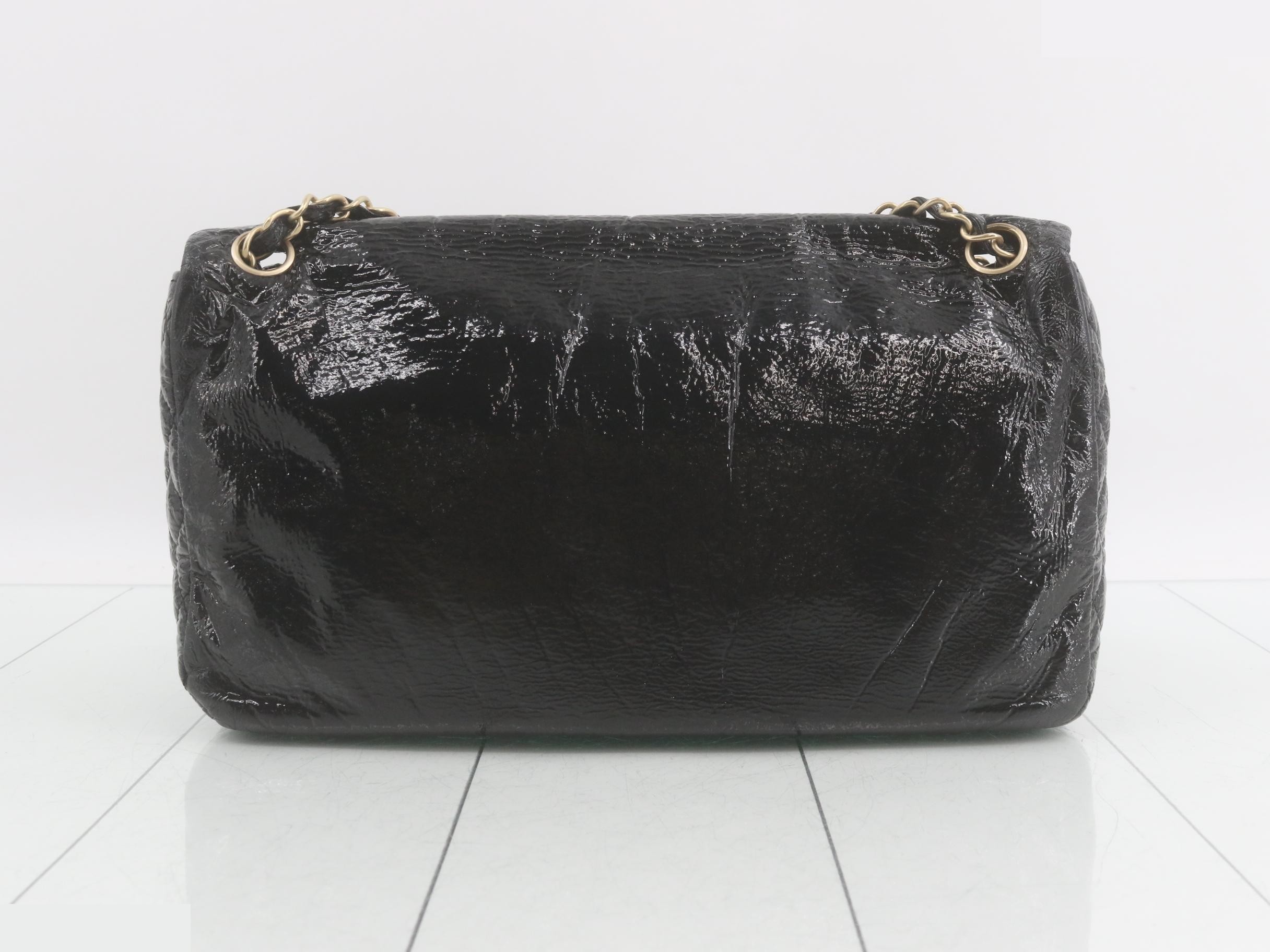 Coco Mark Chain Shoulder Bag — view 2
