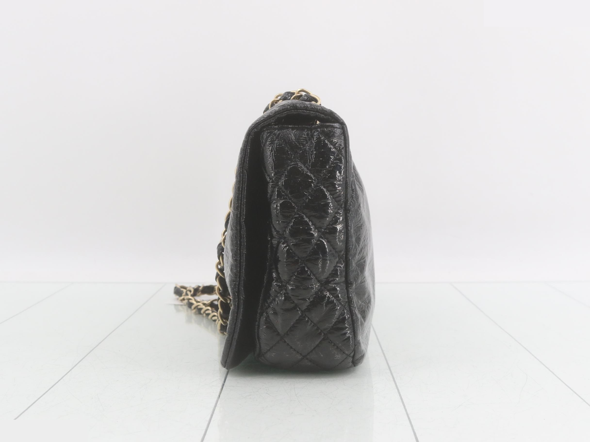Coco Mark Chain Shoulder Bag — view 3