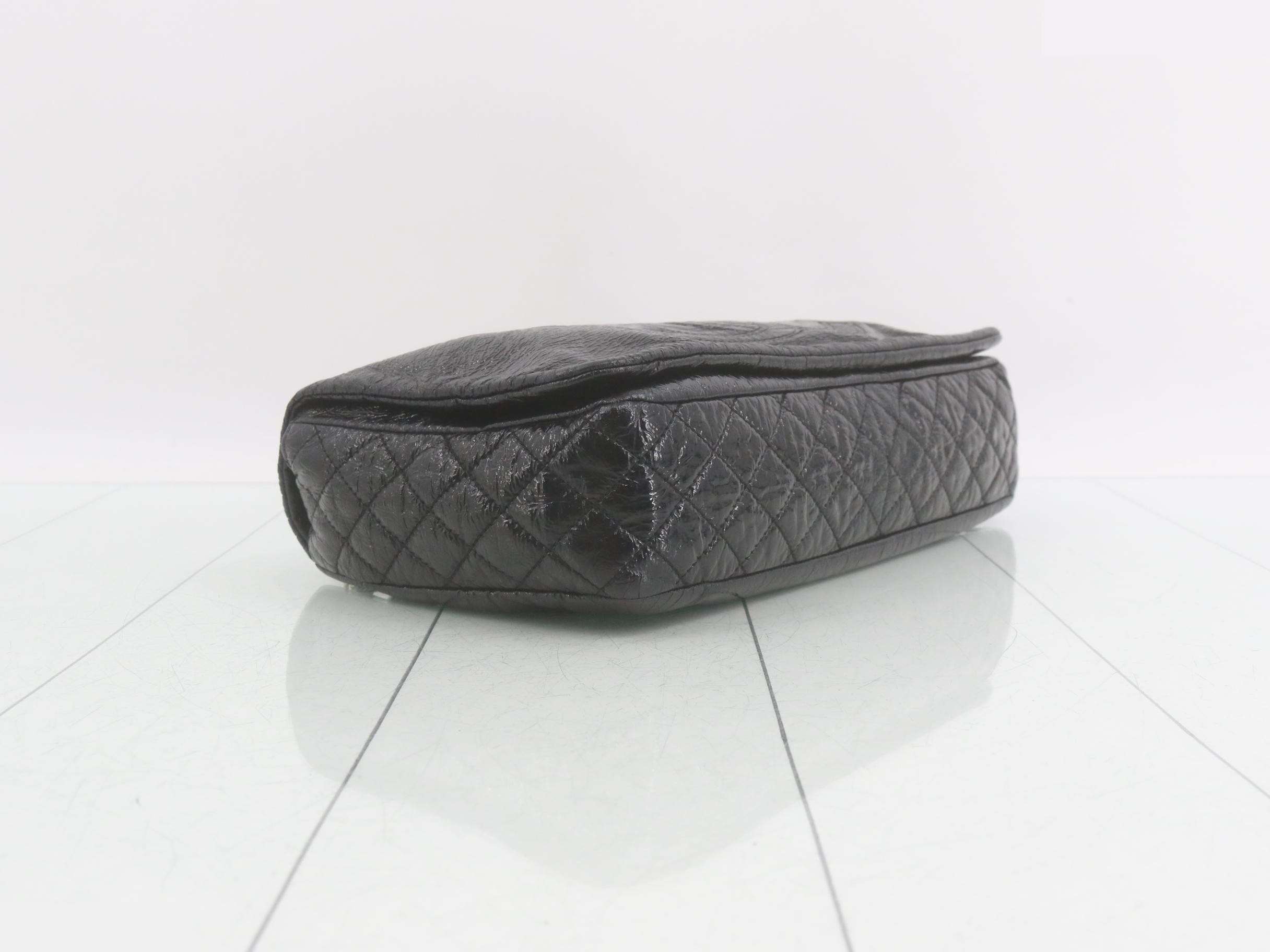 Coco Mark Chain Shoulder Bag — view 5