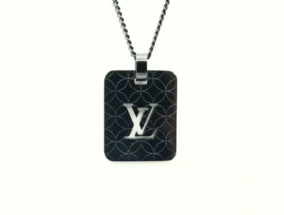 M66113 Pendant Champs-Élysées AN1009 Necklace