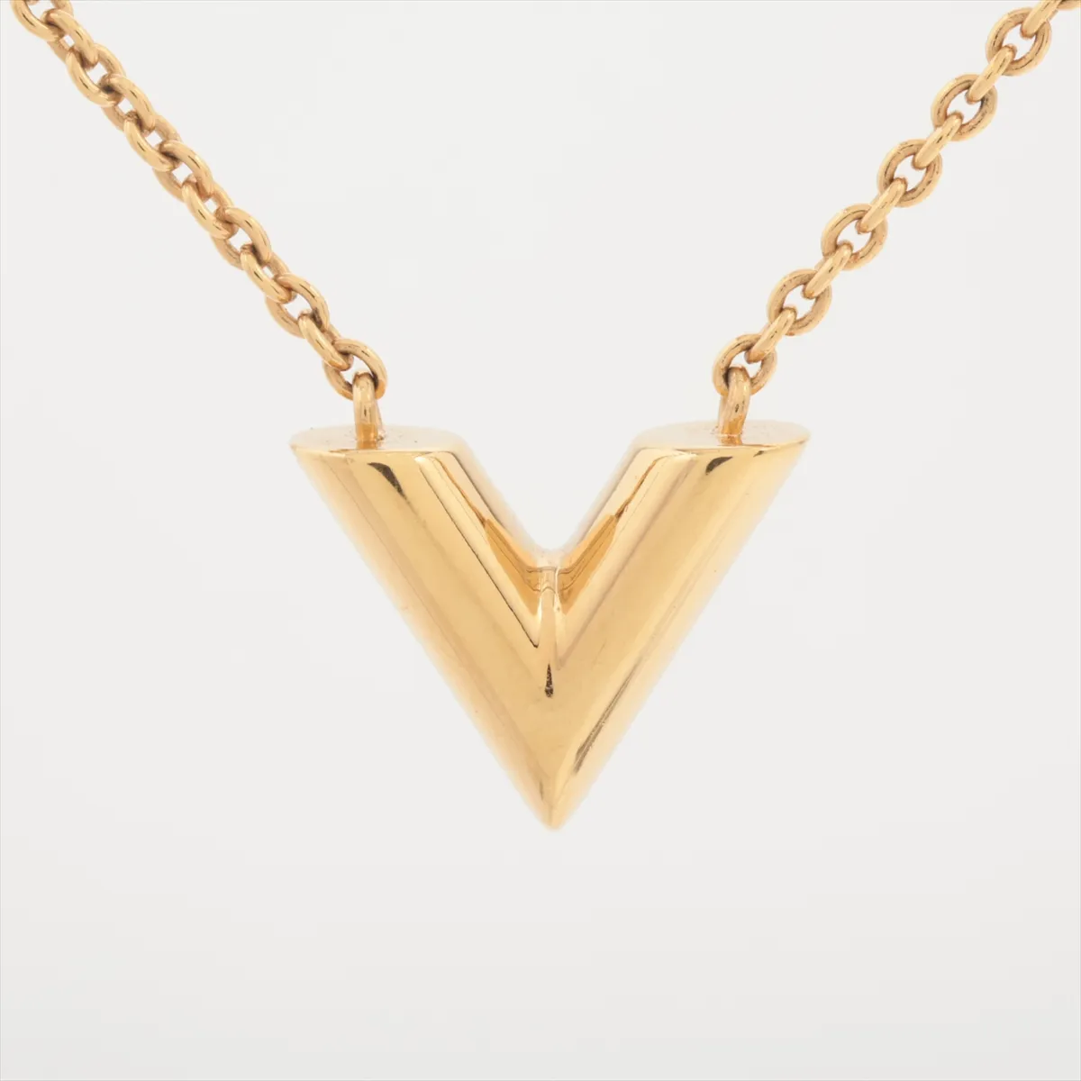 M00857 Essential V LE4275 Necklace, GP Gold. Shows — view 2
