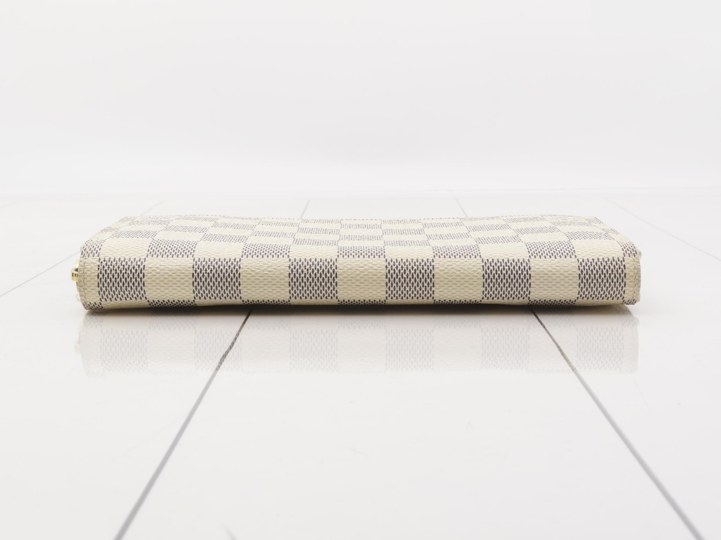 Zippy Wallet — view 3