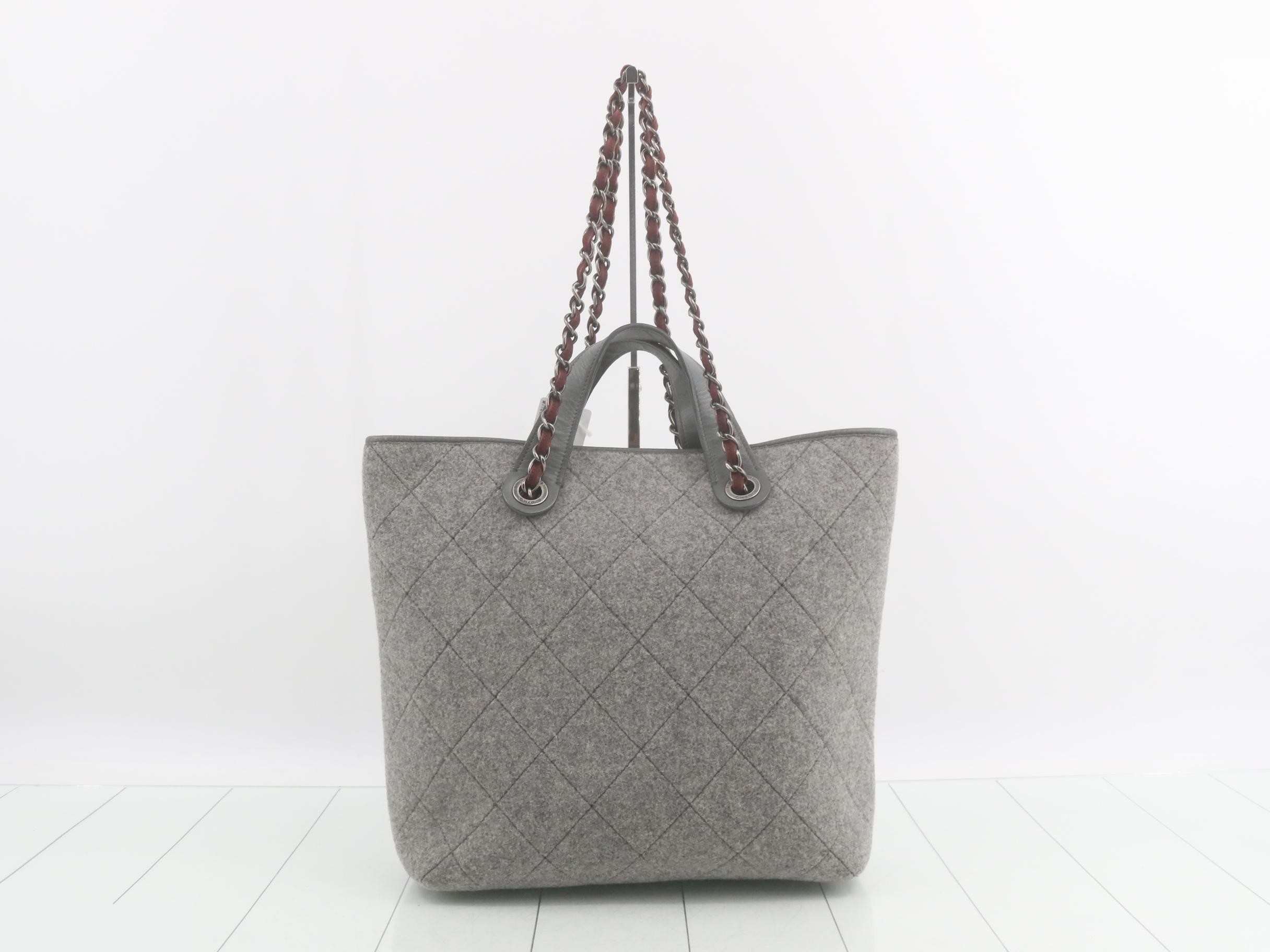2-Way Matelassé (Bag) — view 2