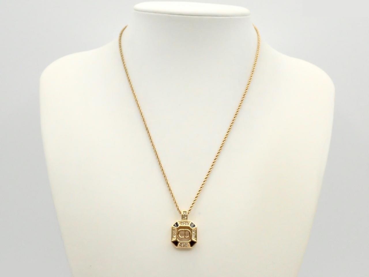Other lines: Precious metals, necklaces, pendants, chain approximately 42cm — view 3