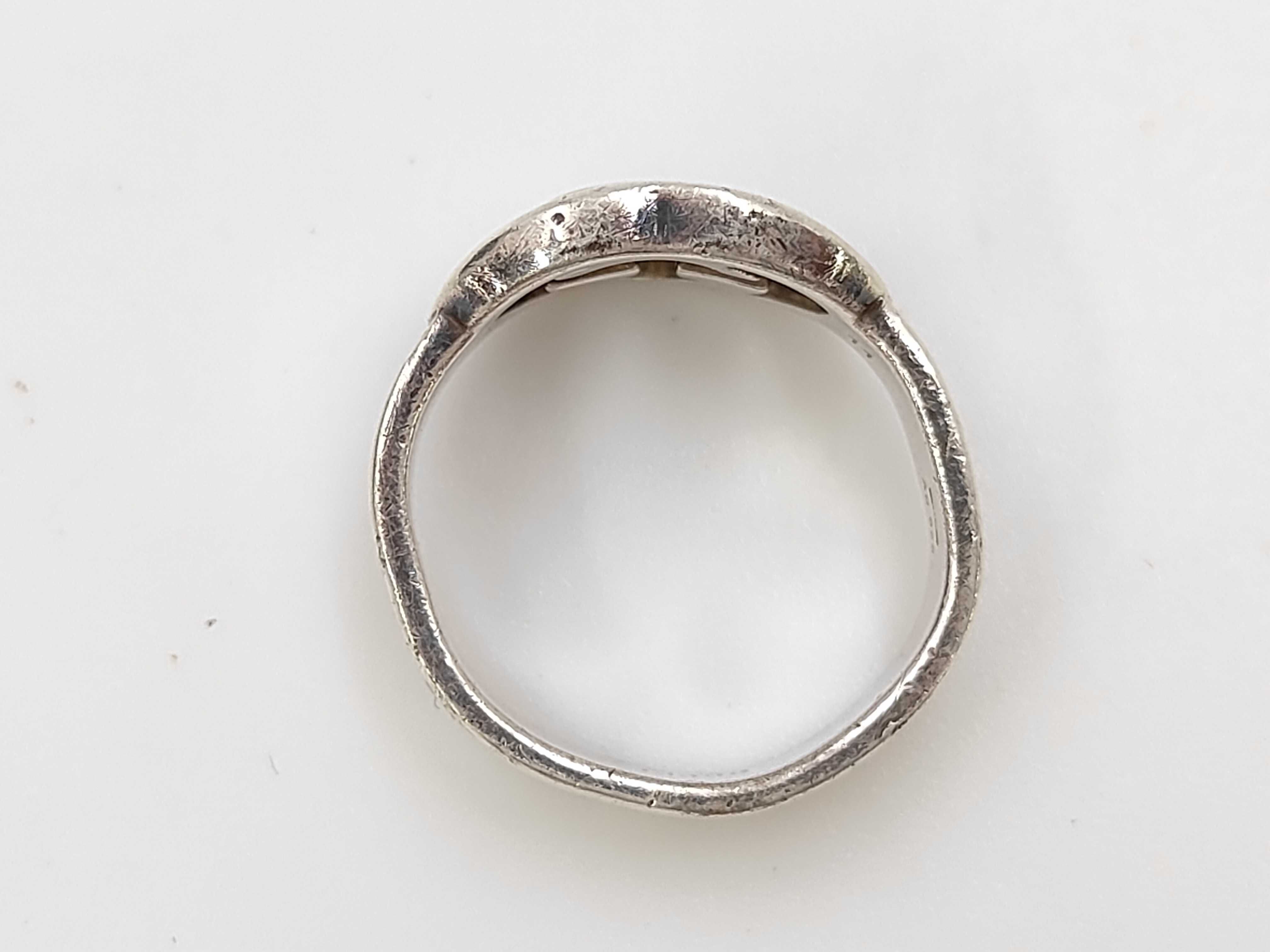 Interlocking G Ring — view 7