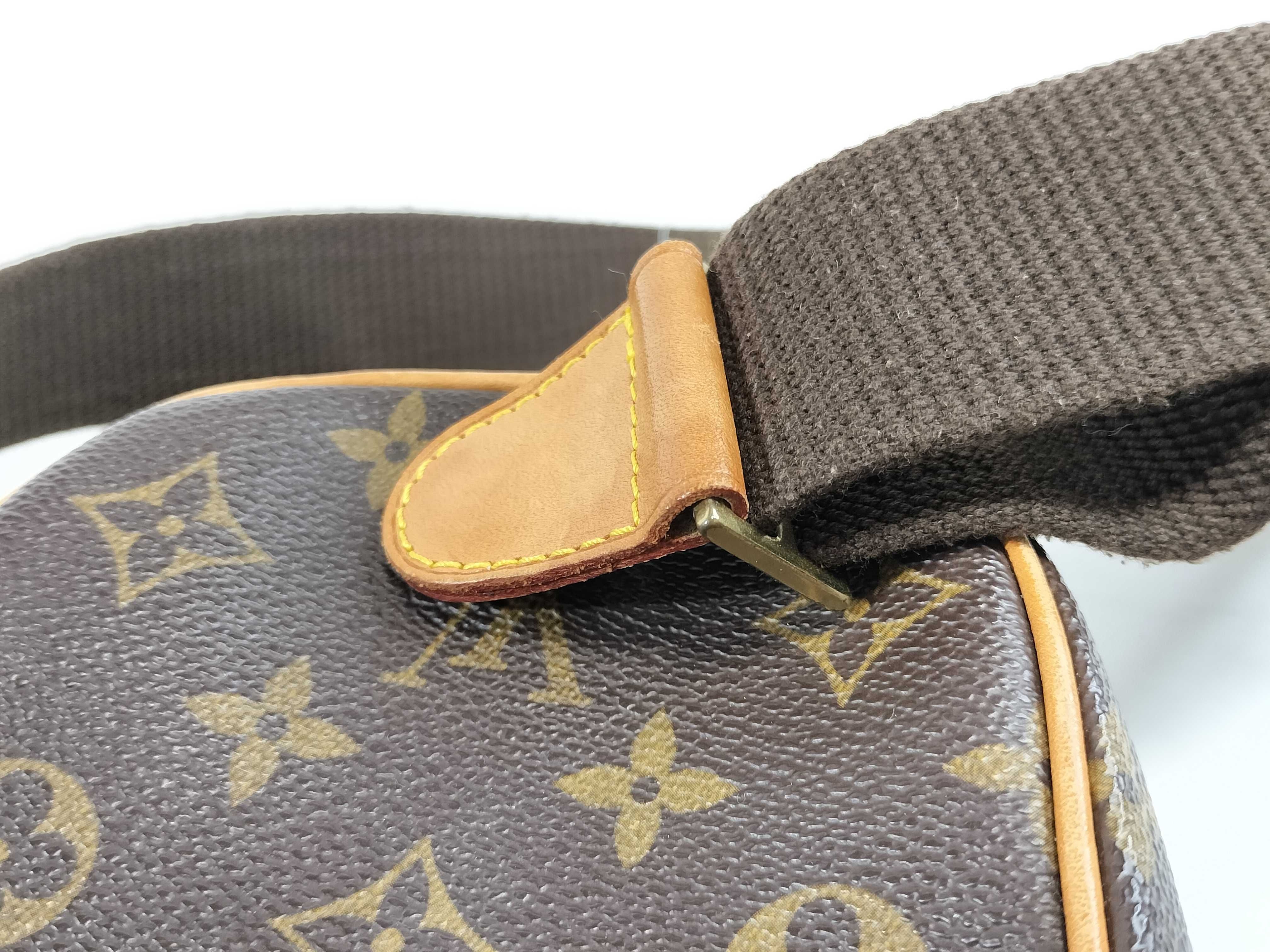 Monogram M51870 Pochette Gange Shoulder Bag — view 15