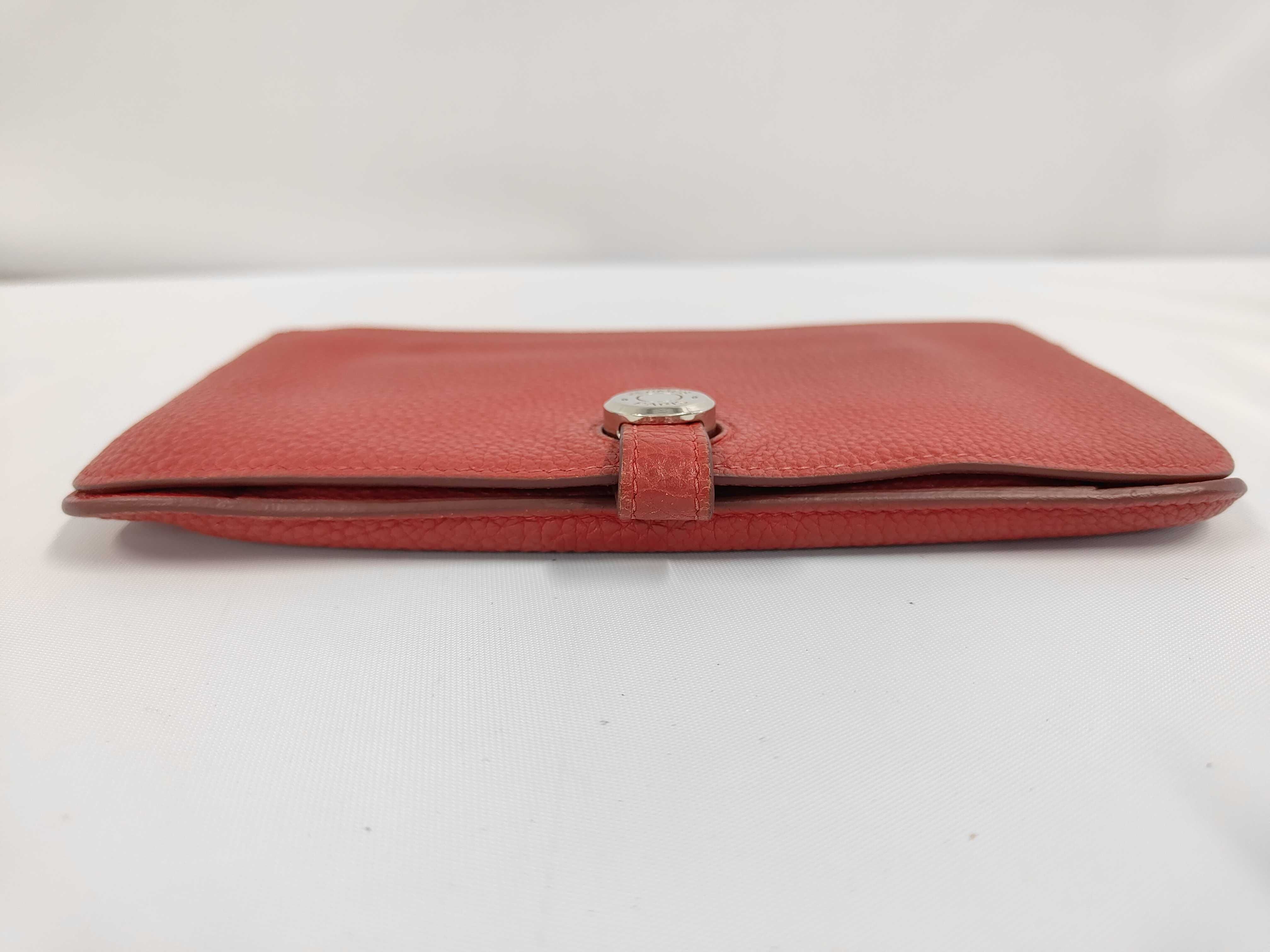 Dogon GM Red G Silver Hardware with Pouch and Other Accessories — view 3