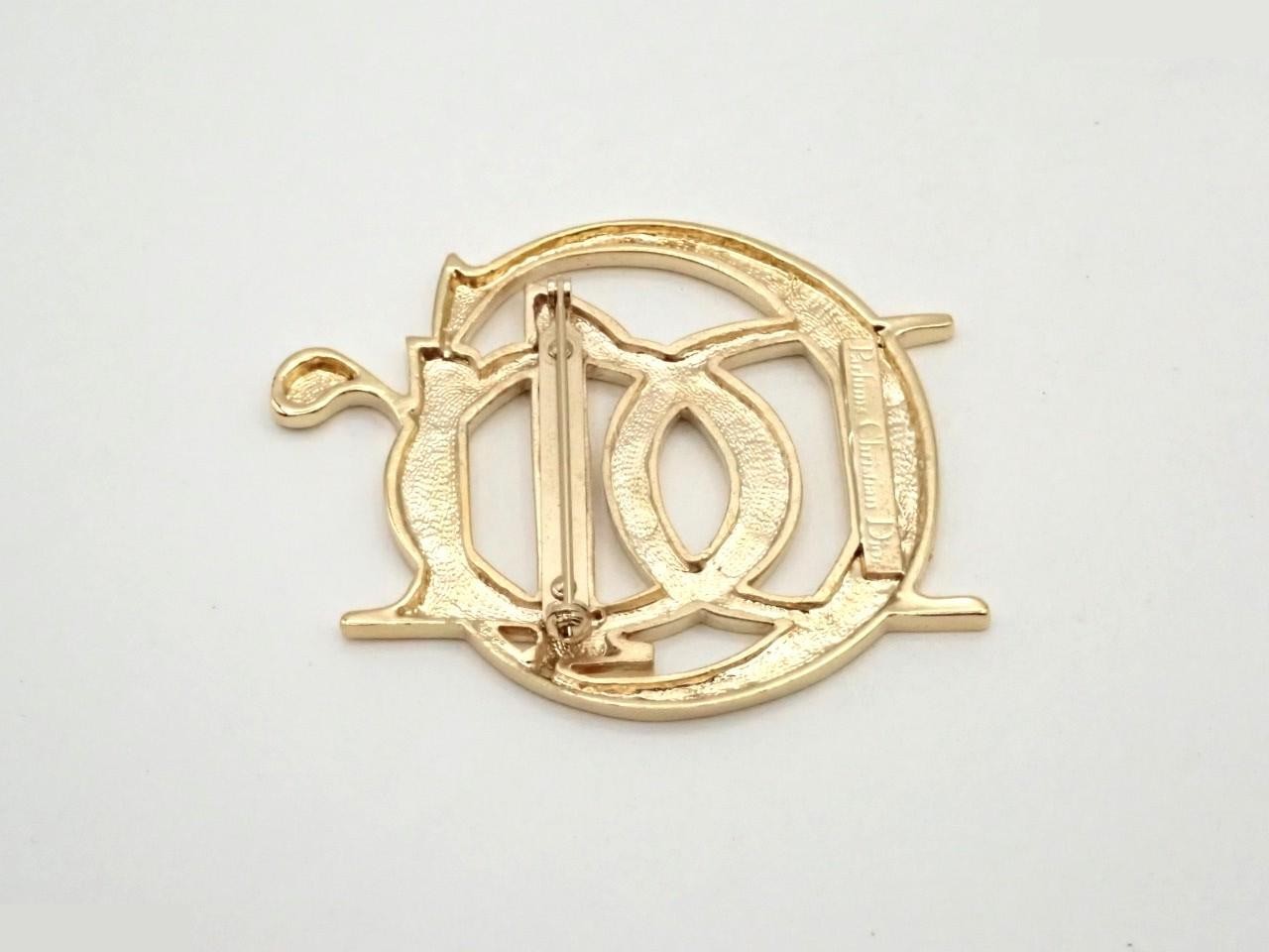 Logo brooch, gold (GP) — view 2
