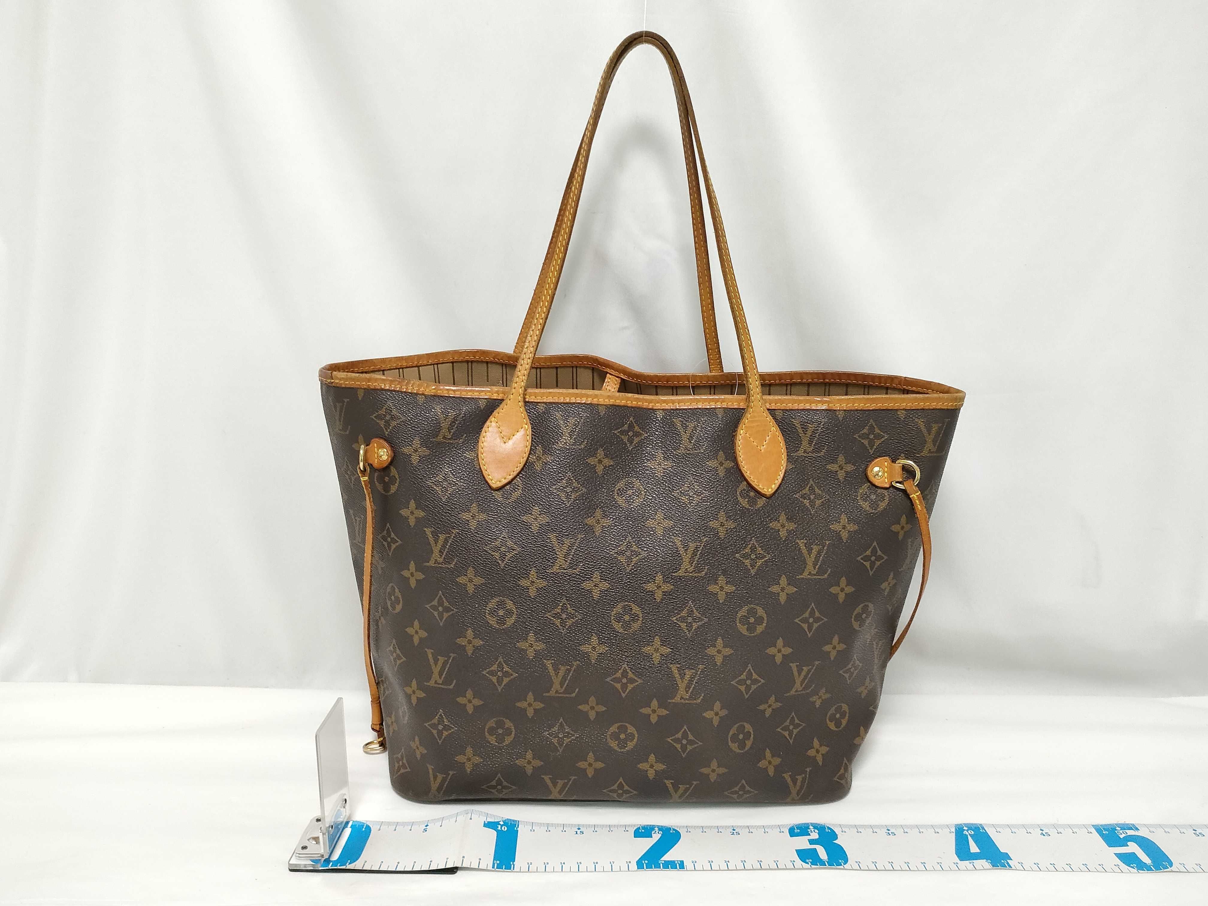 Monogram M40156 Neverfull MM Tote Bag — view 2