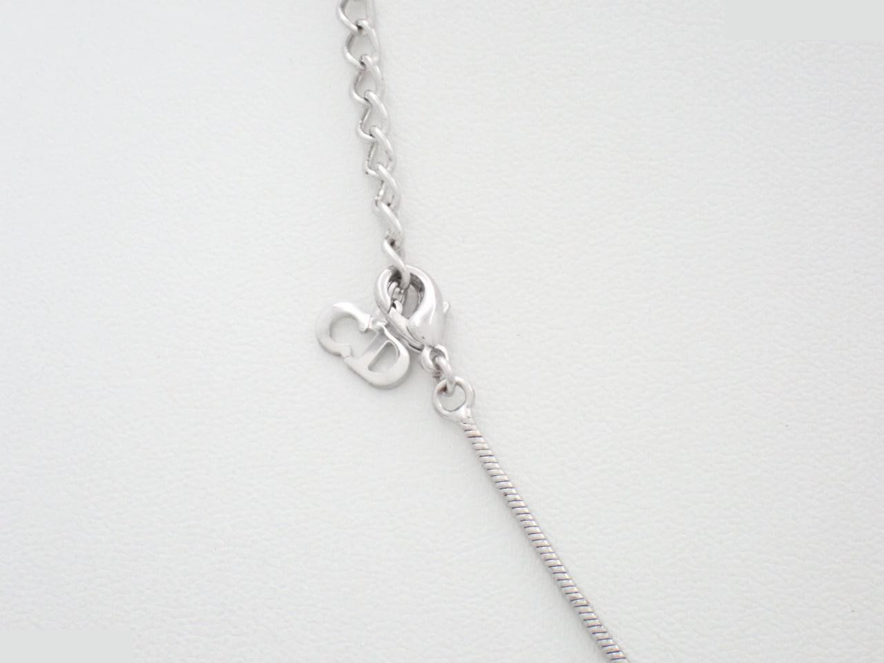 Other line: Precious metals, necklaces, pendants, neck circumference approximately 47cm. — view 2