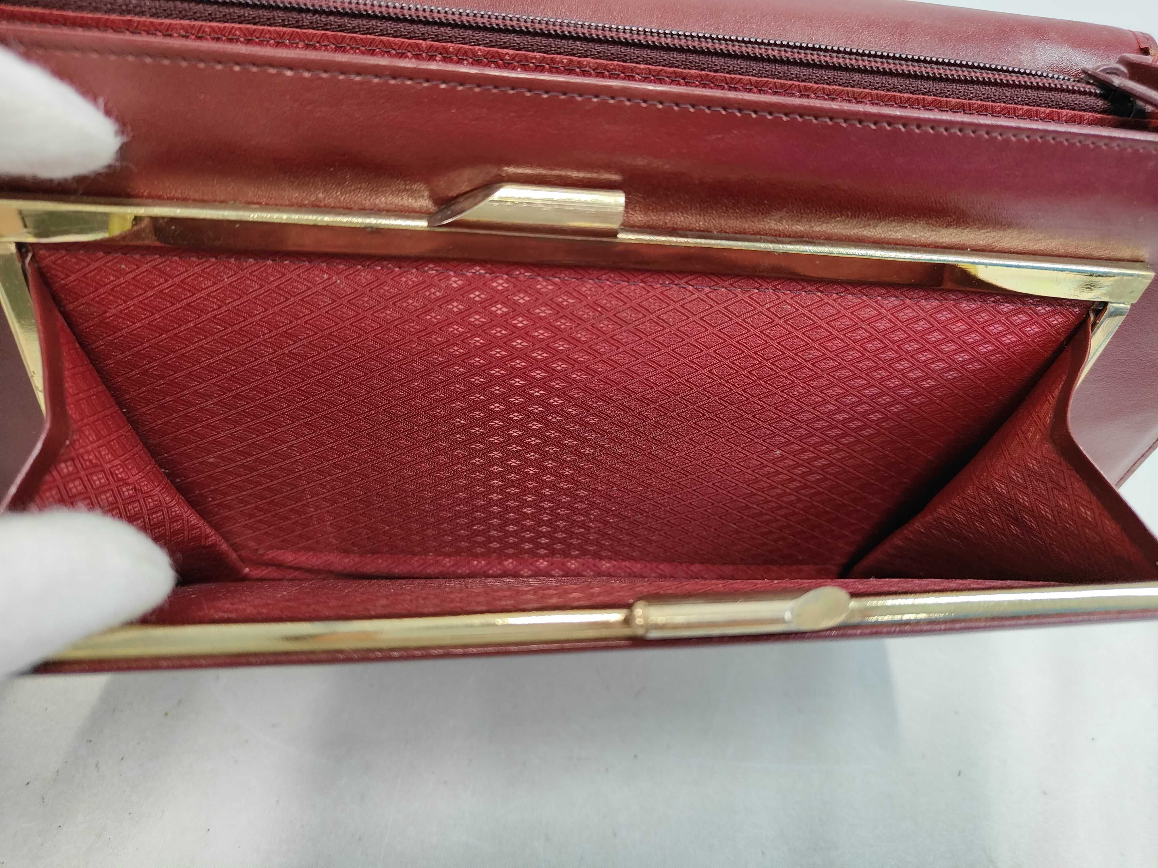 Must Clutch Bag — view 8