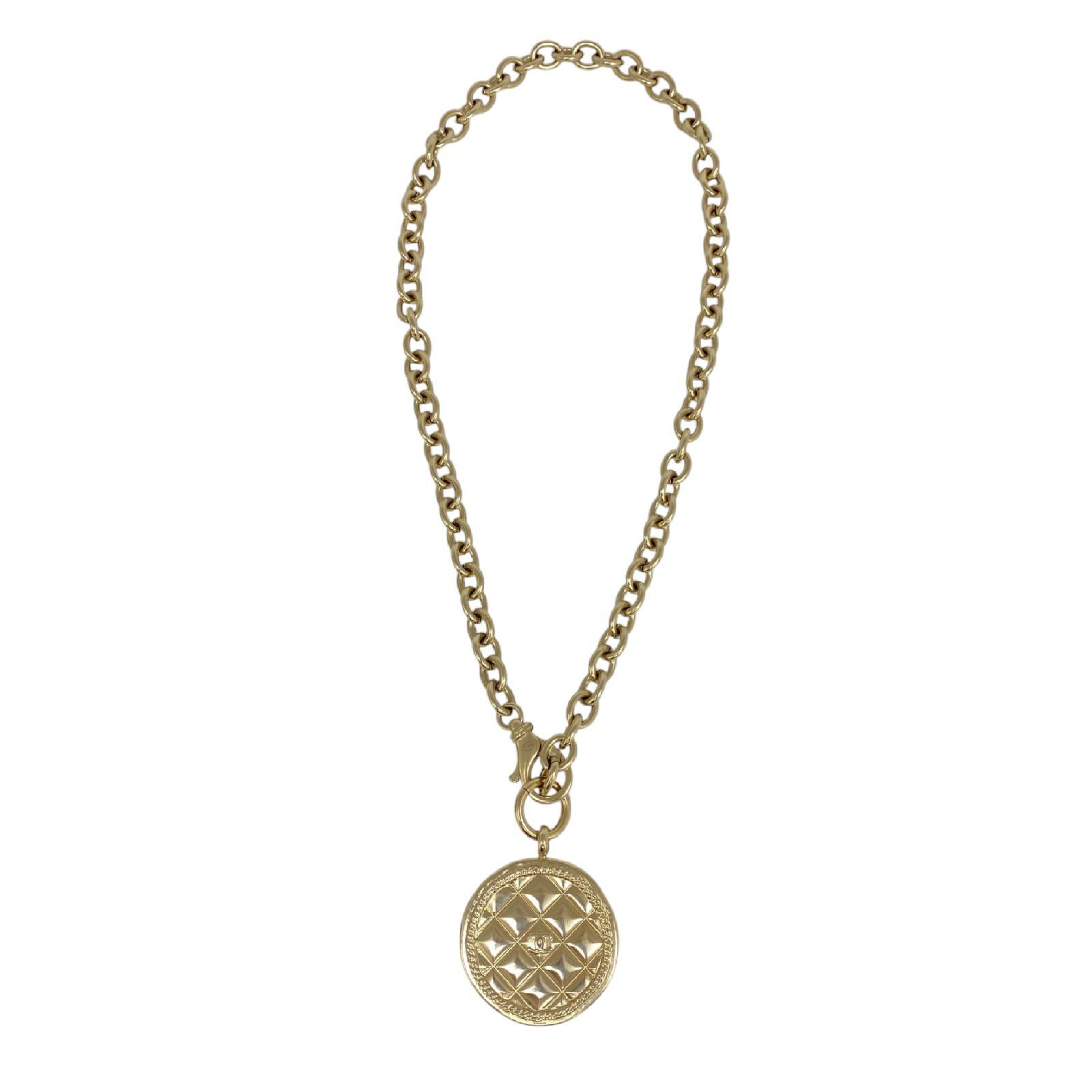 【*Shipped from: Hong Kong*】CHANEL Gold-colored Metal Coin Necklace B15 K Necklace — view 6