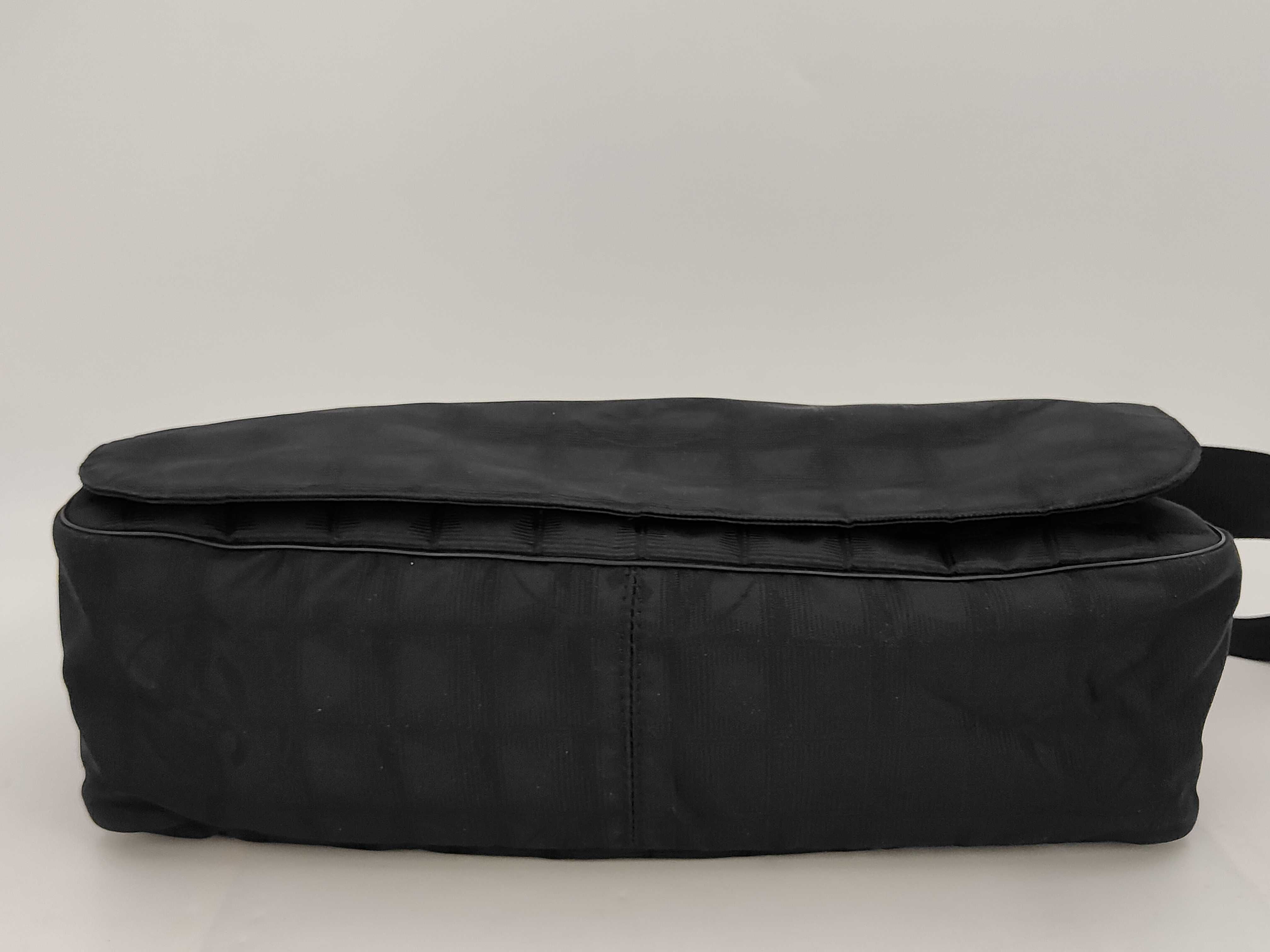 New Travel Line Shoulder Bag — view 4