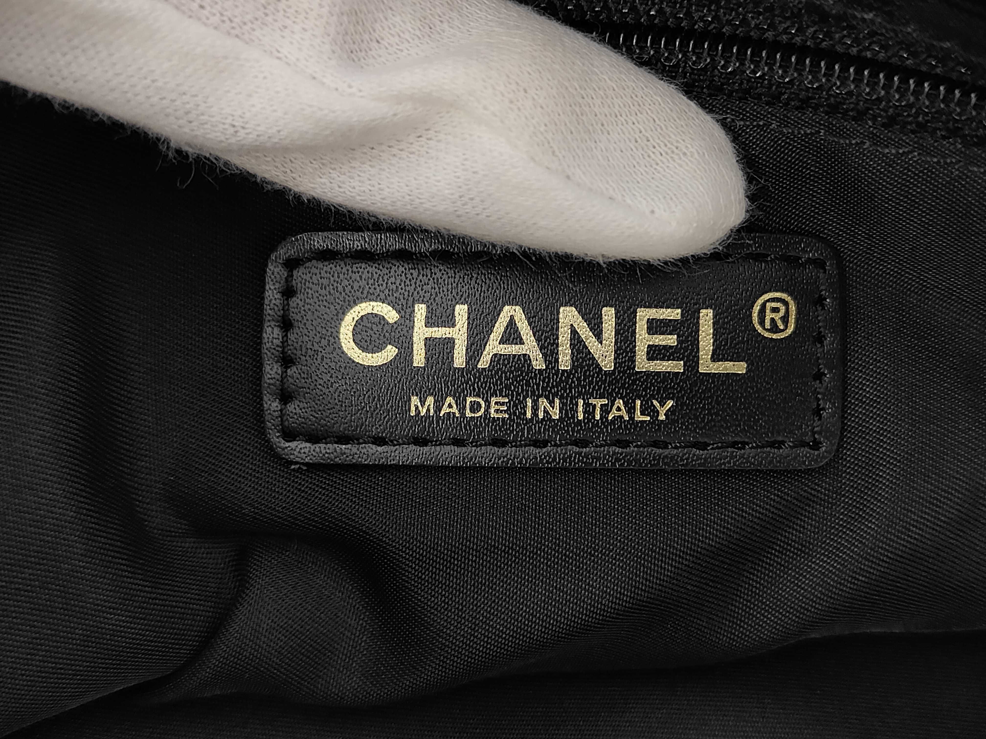 New Travel Line Shoulder Bag — view 9