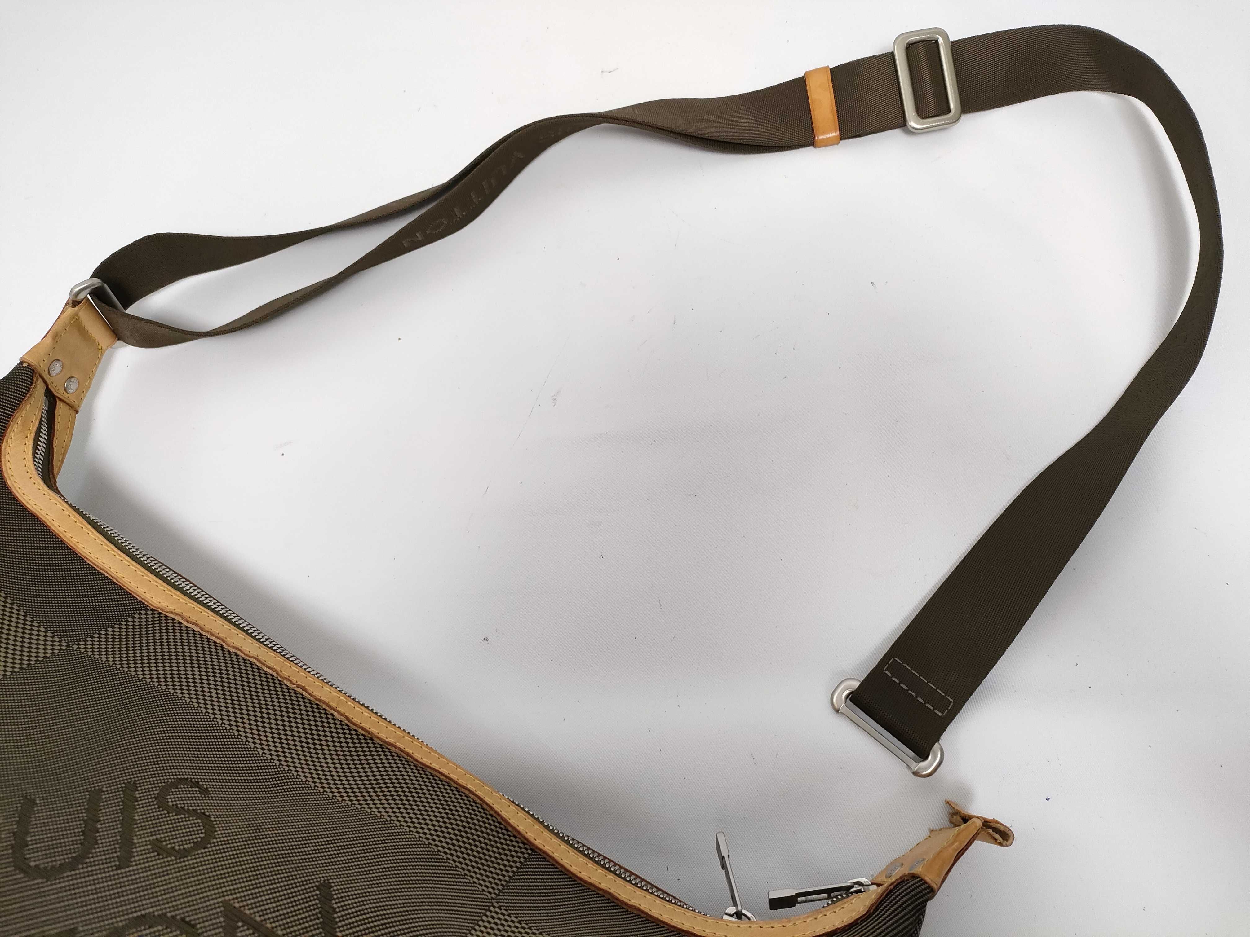 Damier Geant Explorer Tour M93615 Shoulder Bag — view 5