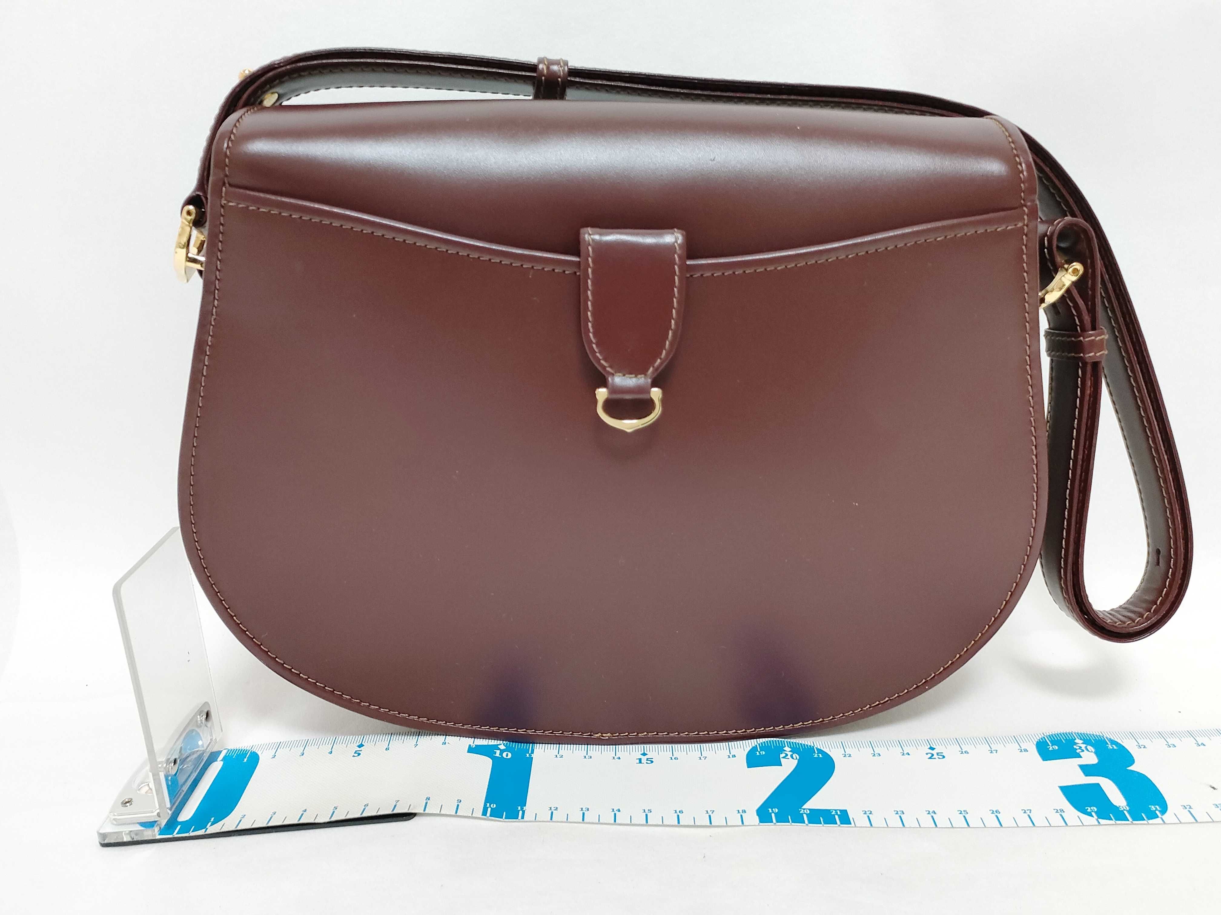 Must line shoulder bag. — view 2