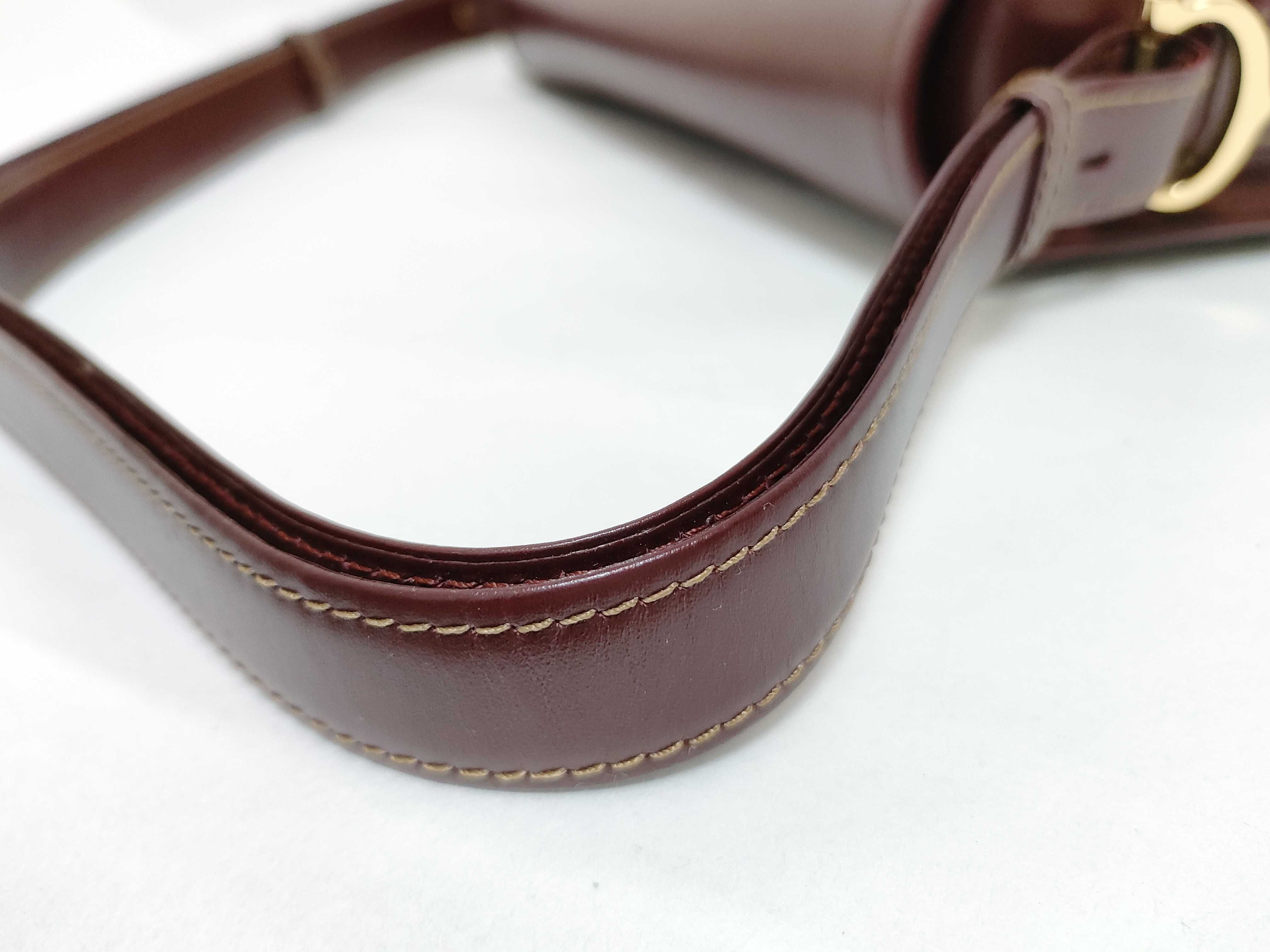 Must line shoulder bag. — view 4