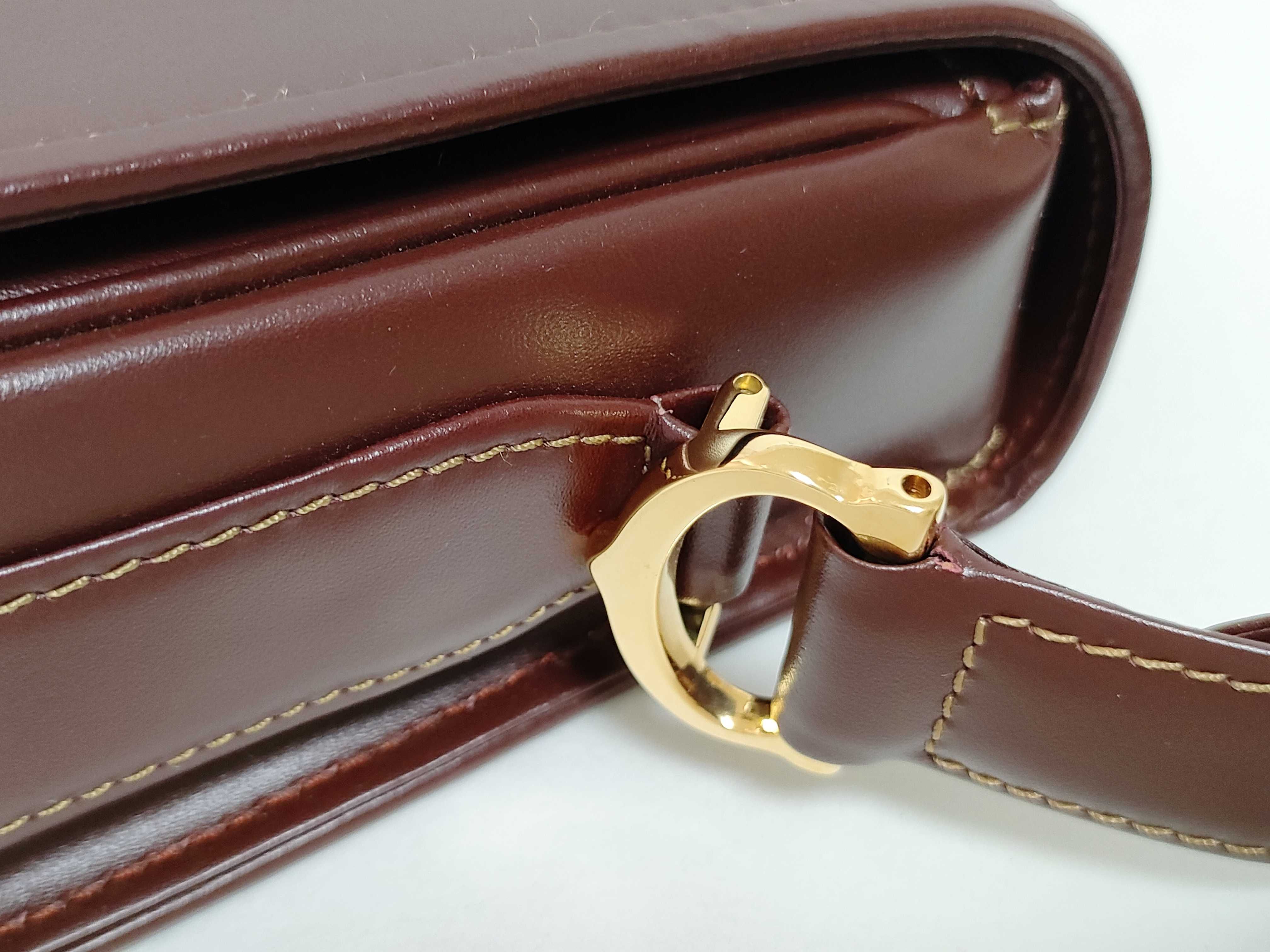 Must line shoulder bag. — view 5