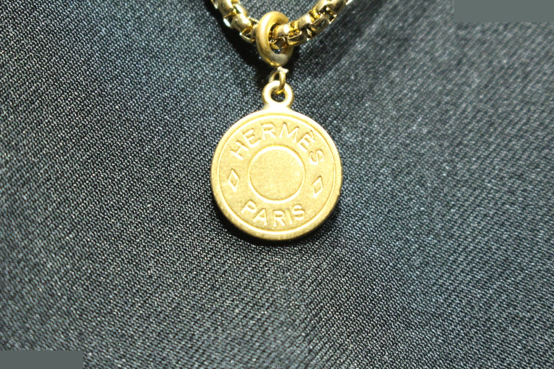 Sellier Necklace Pendant, Gold, Chain approx. 46cm — view 2