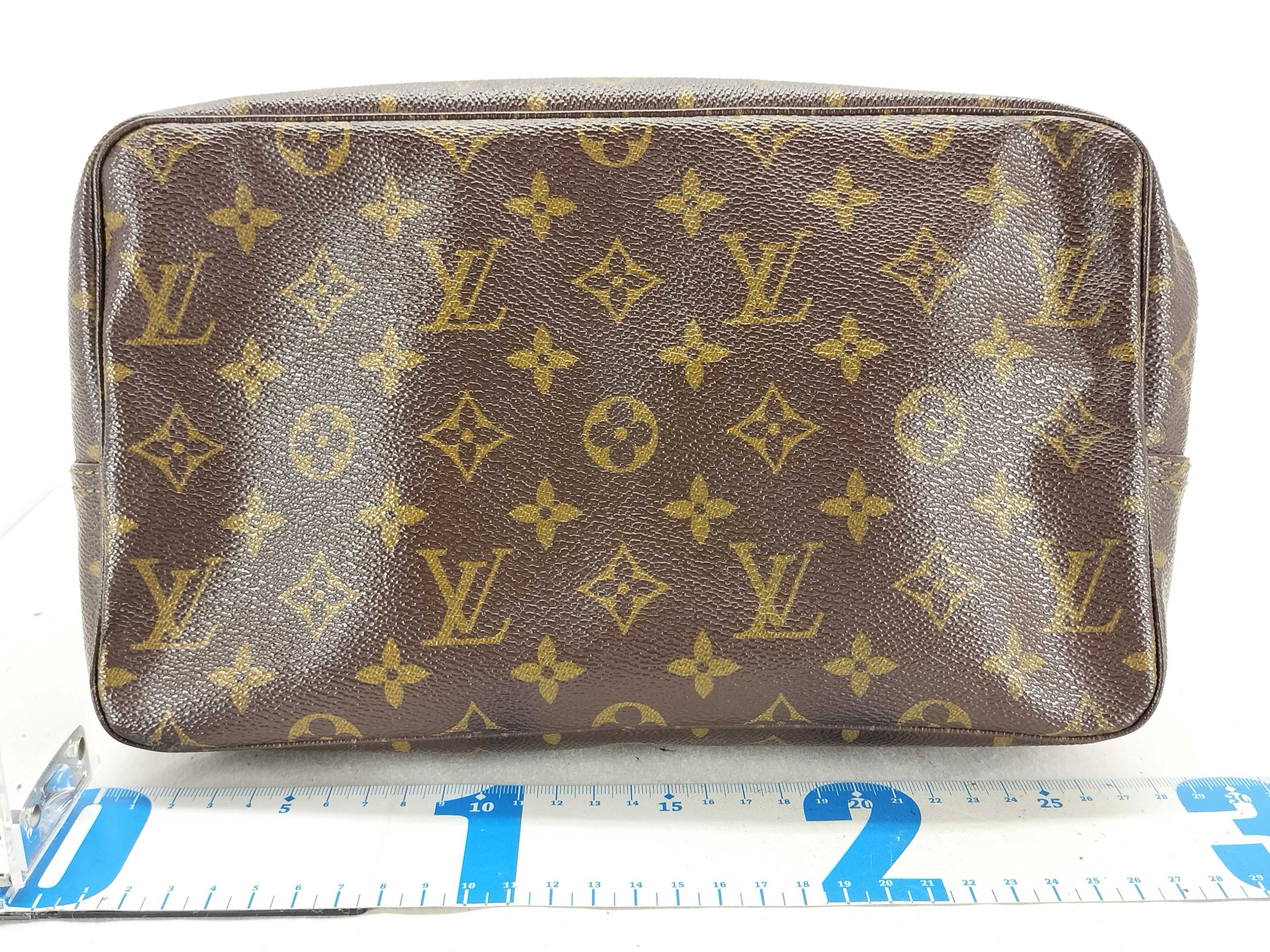 Monogram Louis Vuitton Monogram Truth Toilette 28 M47522 Tag Pouch — view 2