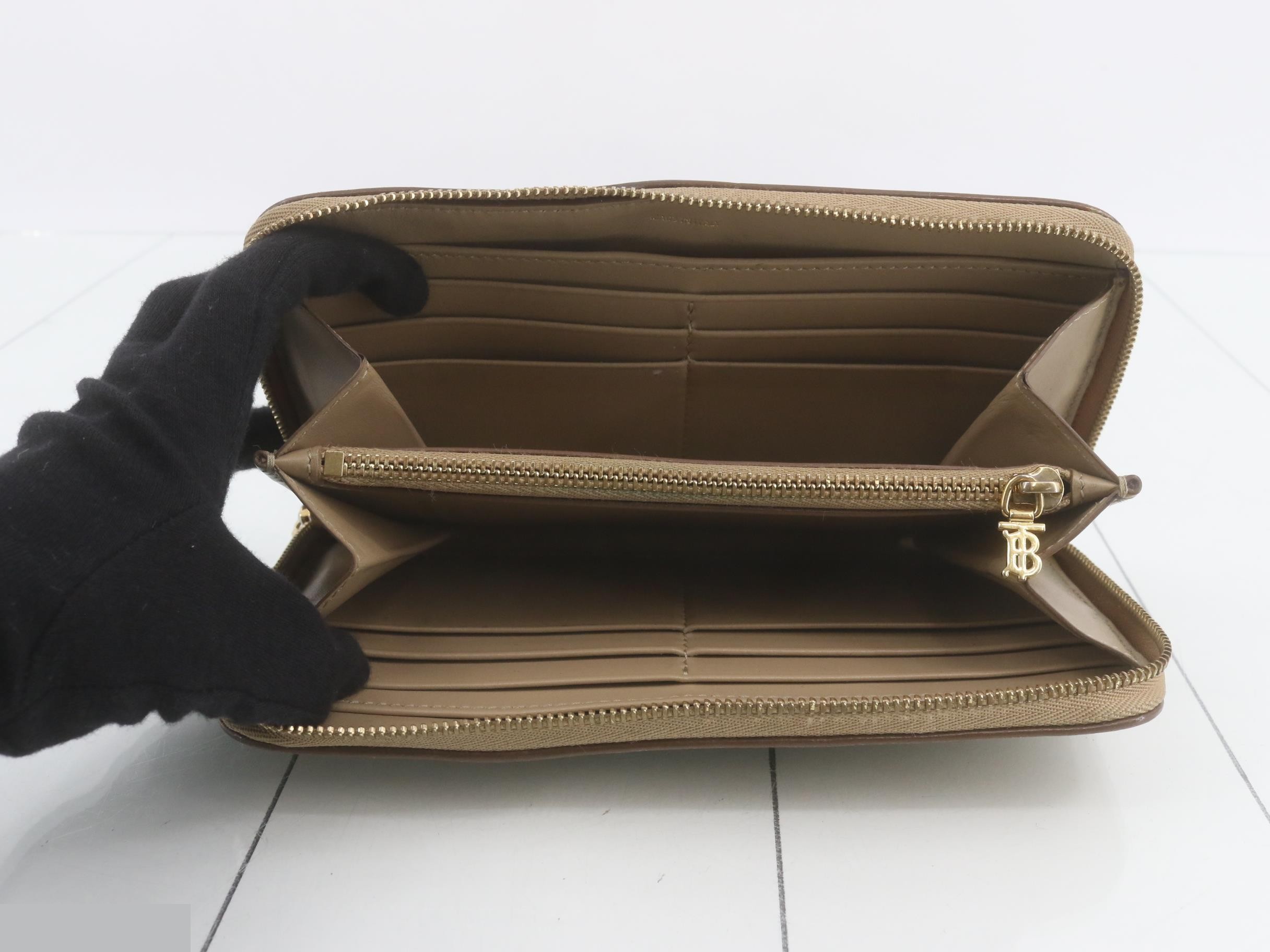 TB logo hardware, leather, round zipper long wallet — view 4