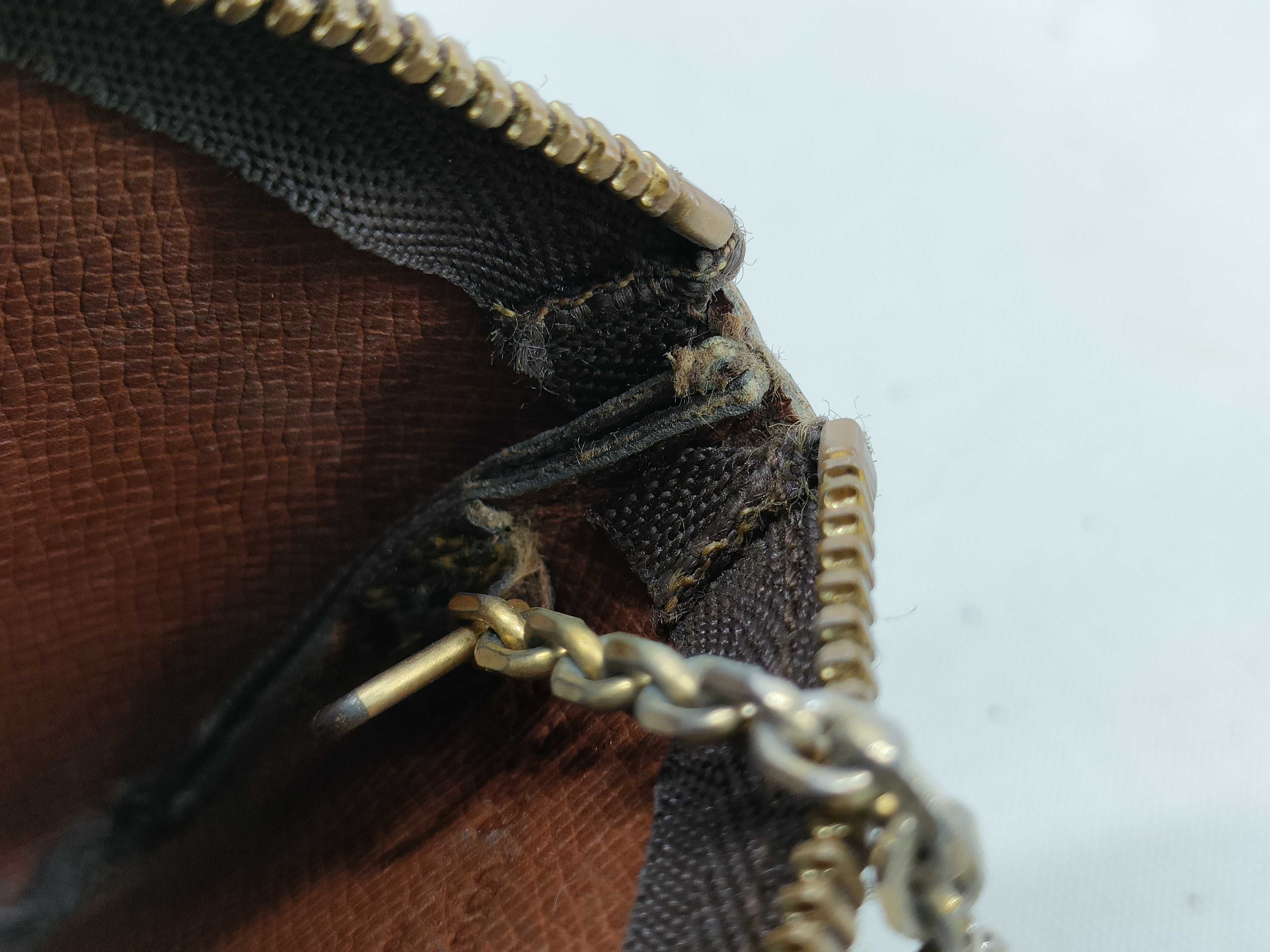 Monogram LV Pochette Clé Coin Case — view 11