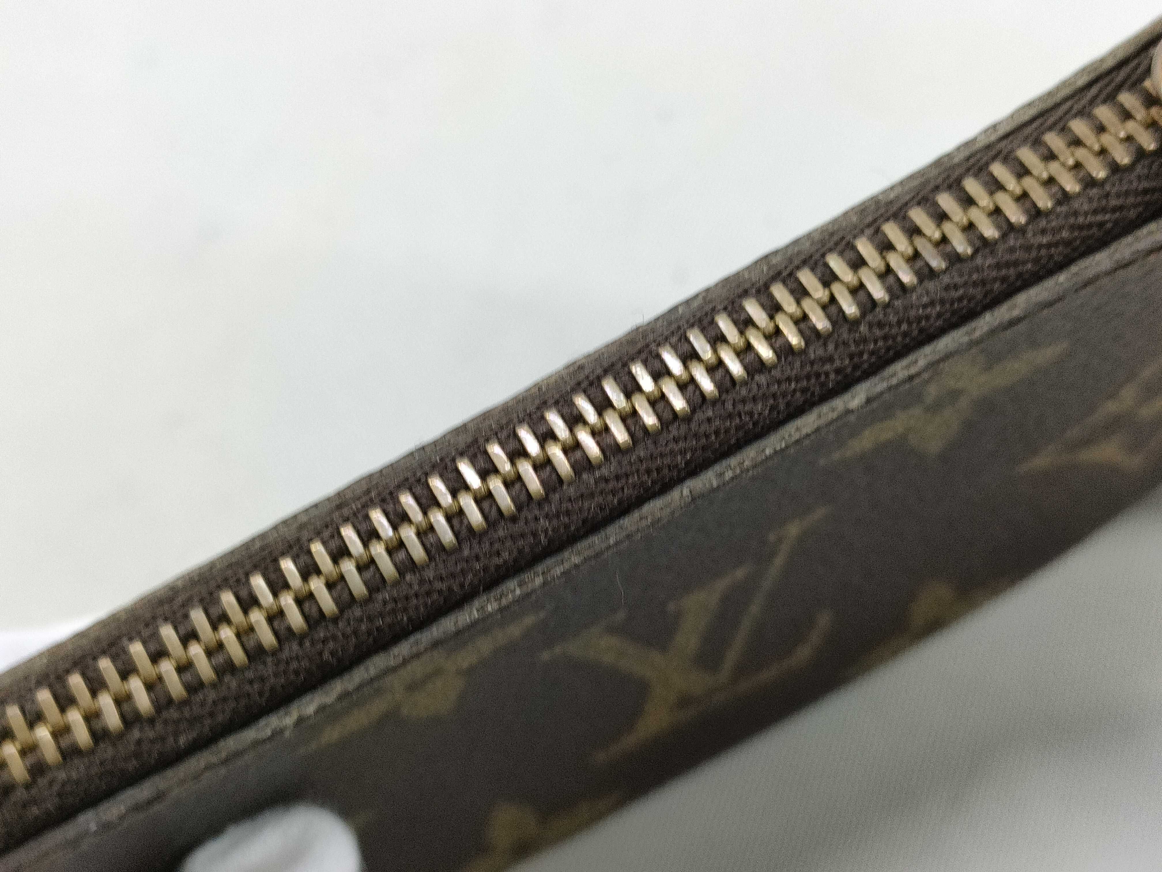 Monogram LV Pochette Clé Coin Case — view 9