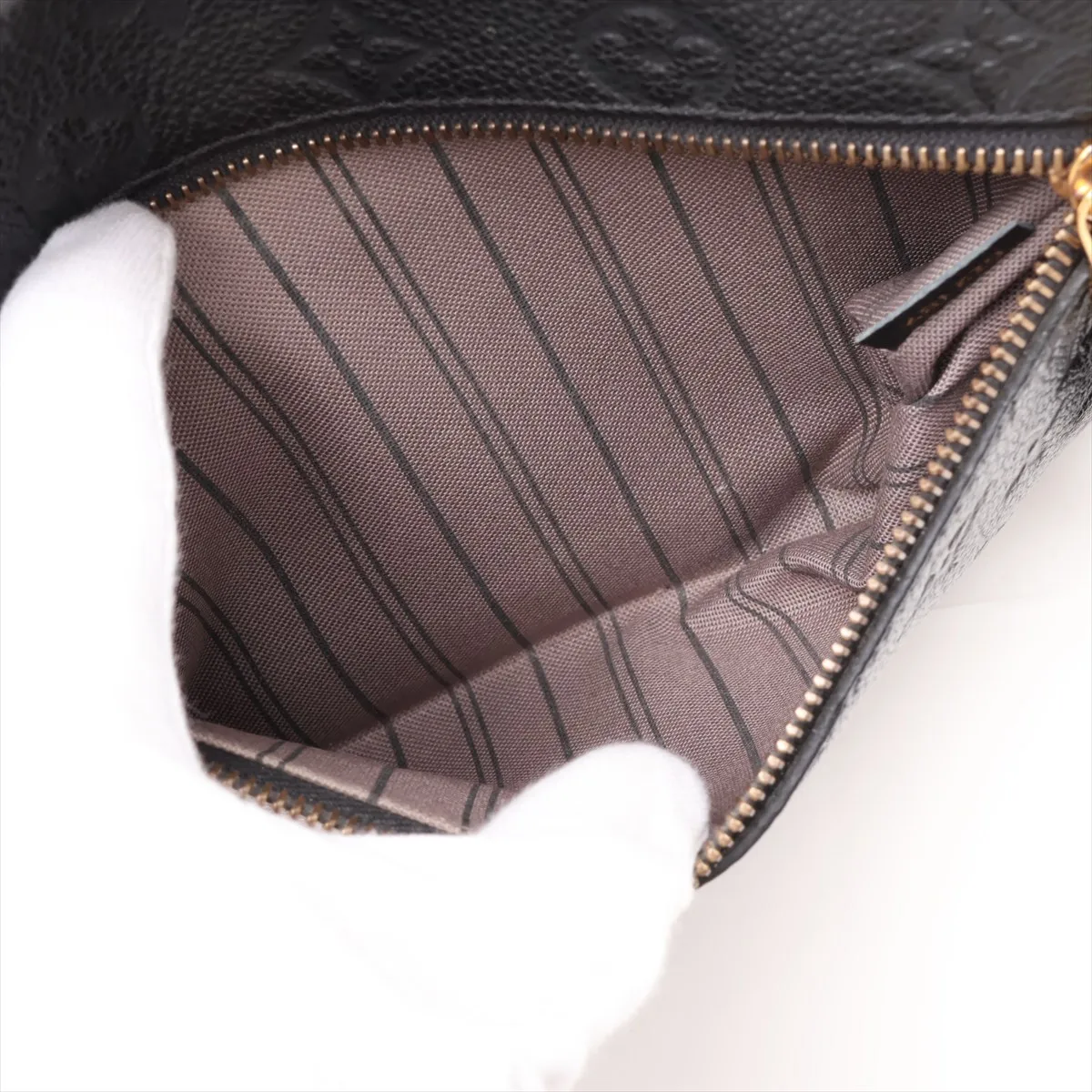 Monogram Empreinte Pochette Métis MM M41487 GI2189 Black — view 12