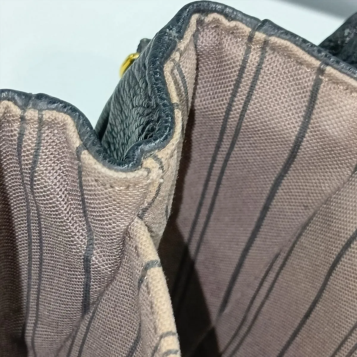 Monogram Empreinte Pochette Métis MM M41487 GI2189 Black — view 13