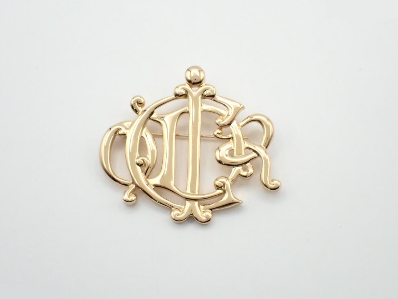 brooch