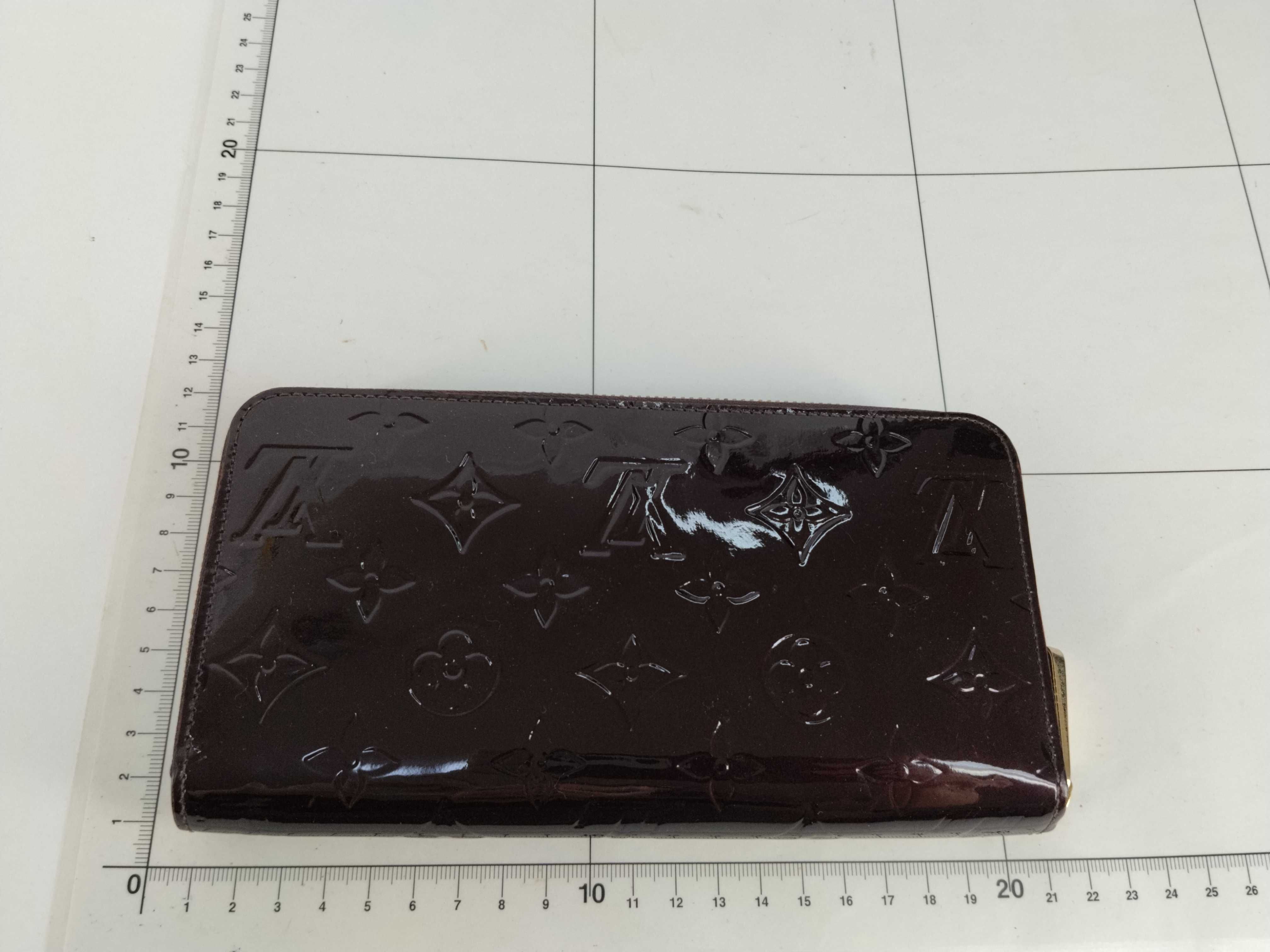Vernis / Vernis / Zippy Wallet Amarante (Old Model) / M93522 / Long Wallet / Enamel Wallet — view 2