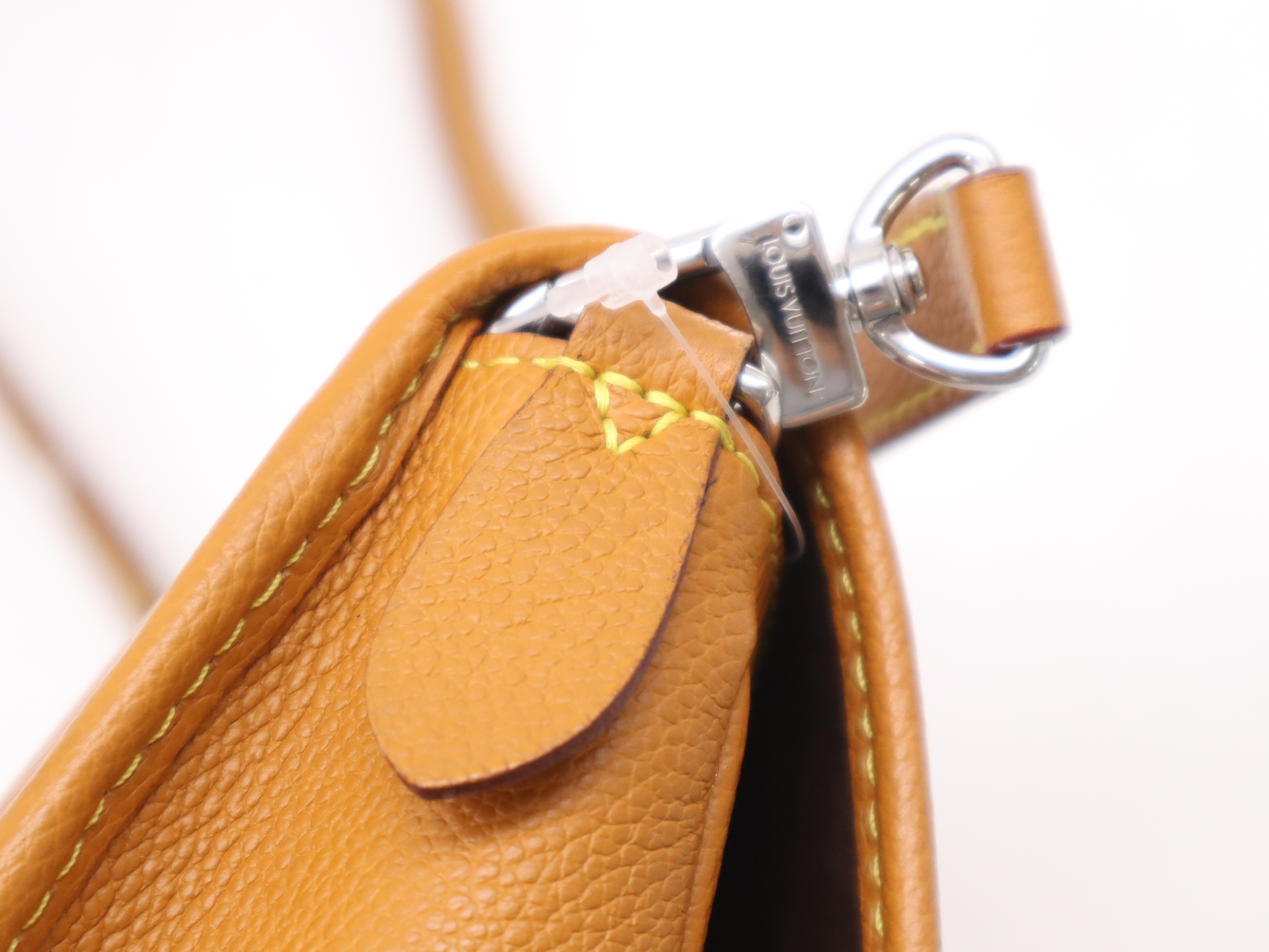 M59459 Epibusi NM Gold Miel with storage bag RFID confirmed shoulder bag — view 6