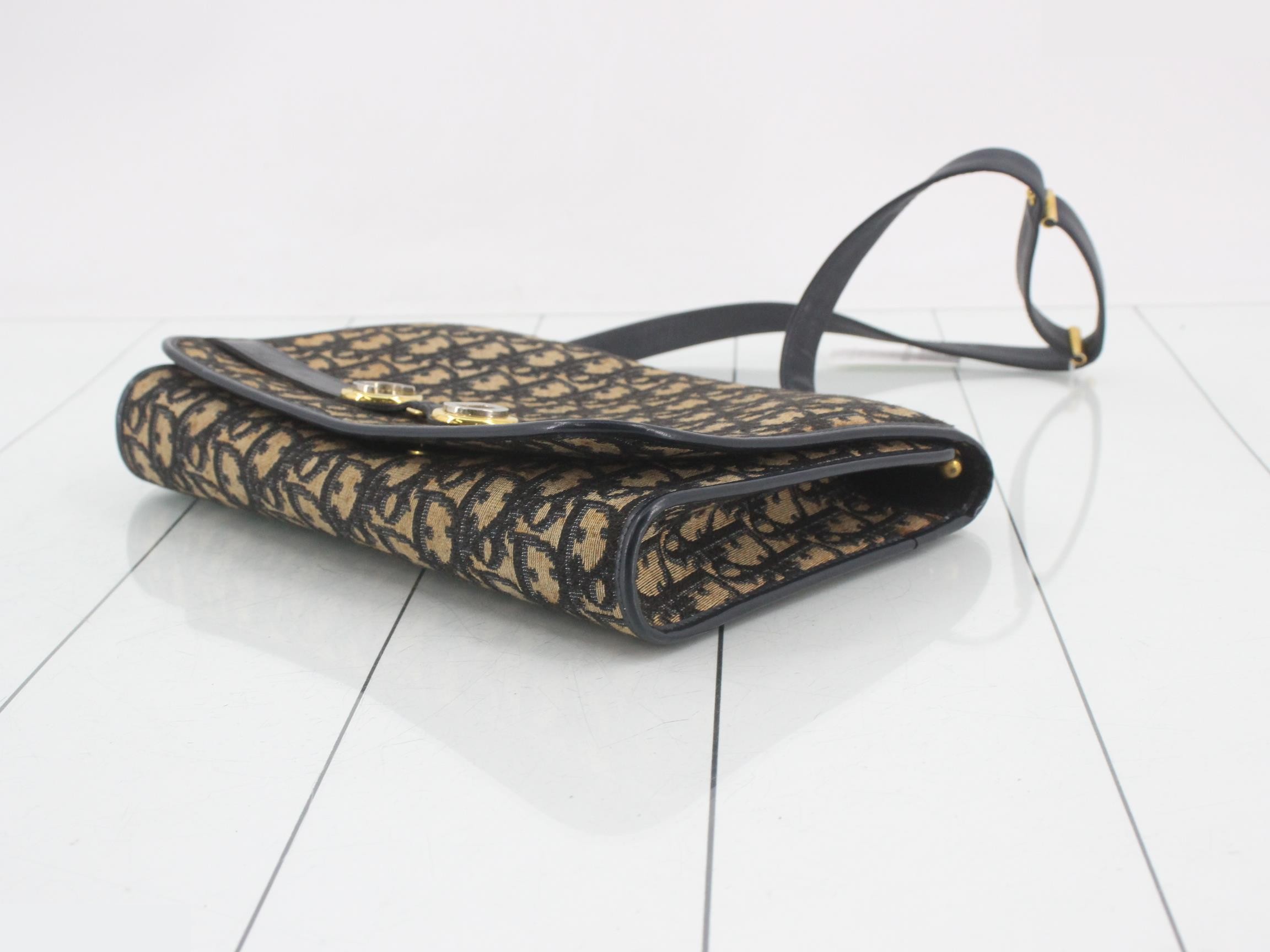 Shoulder bag — view 6