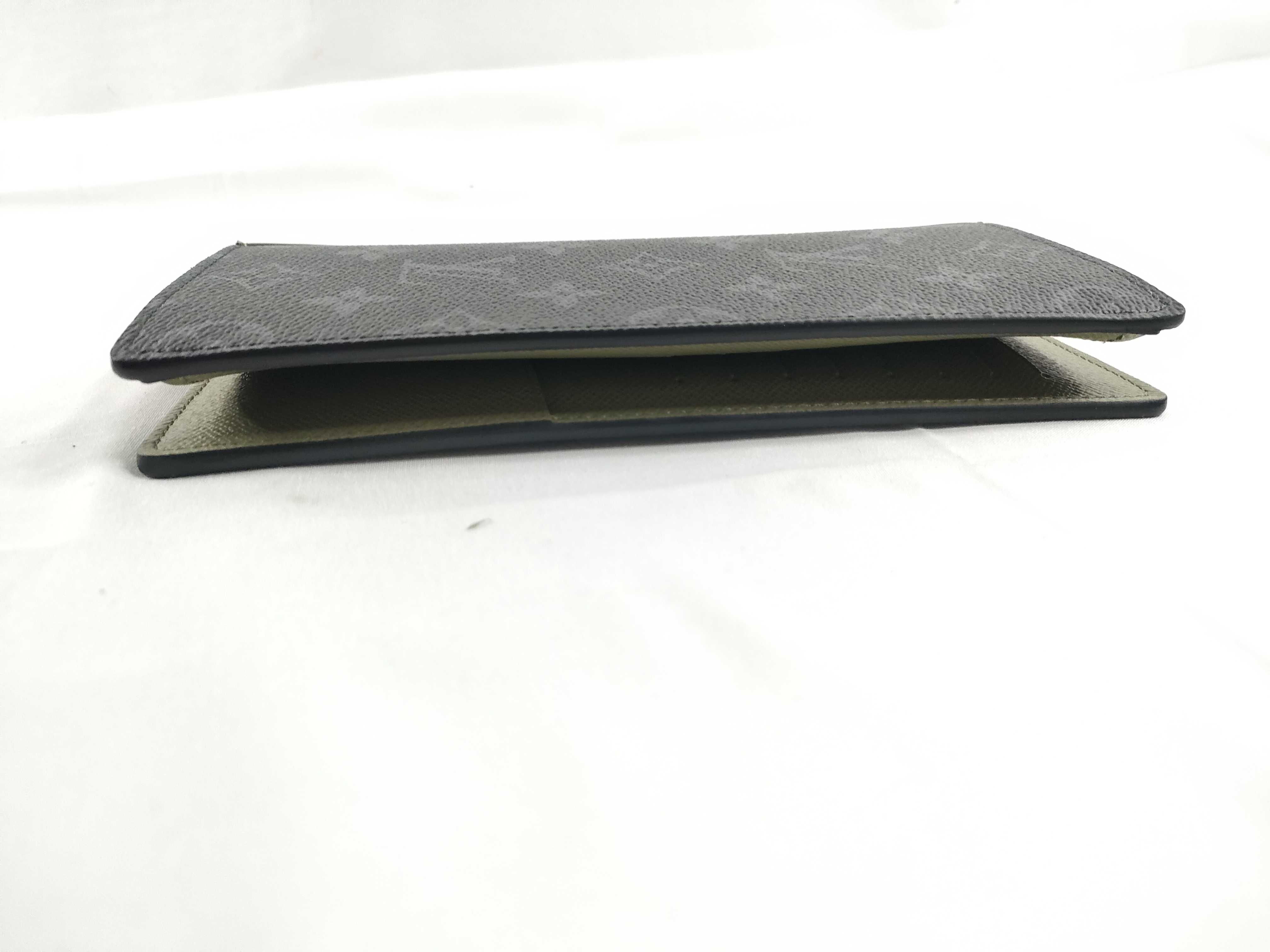 Portefeuille Brazza Long Wallet, Monogram Eclipse Leather, Black/Green, M28815 — view 6