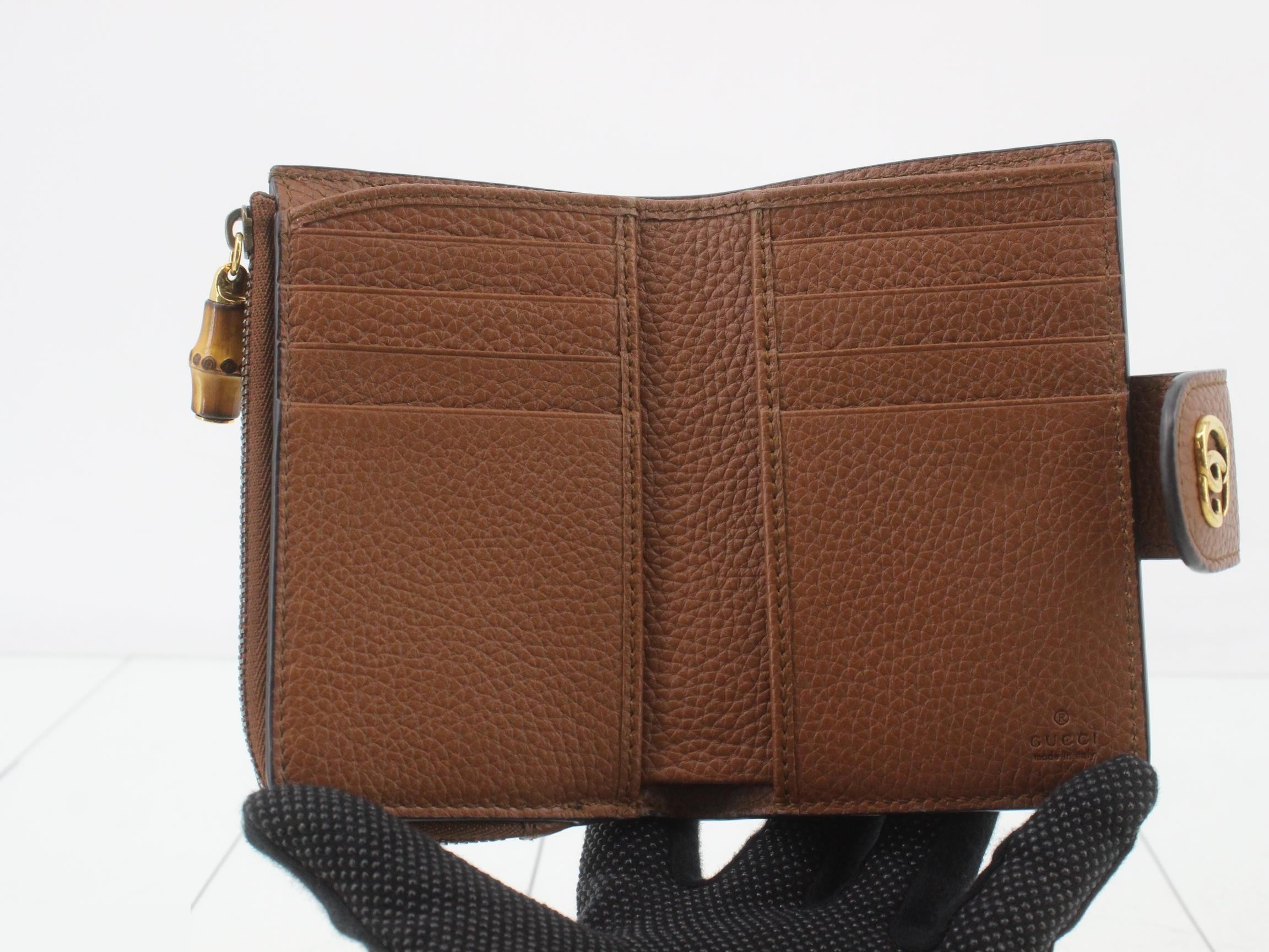 Double G Medium Wallet with Bamboo Accents, Retail Price ¥61,600, Brown — view 4