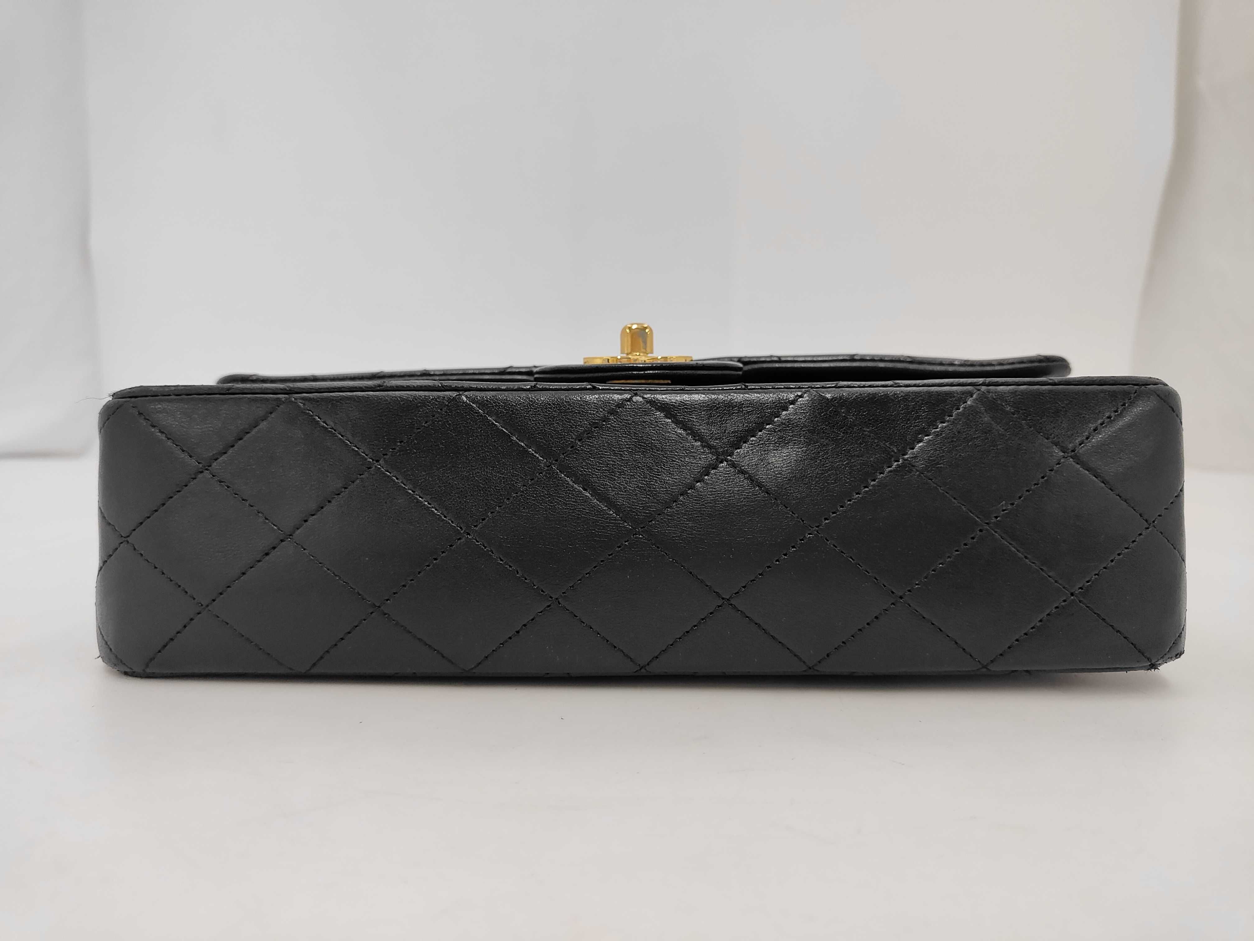 Matelassé 25 Double Flap Double Chain Lambskin Shoulder Bag — view 3