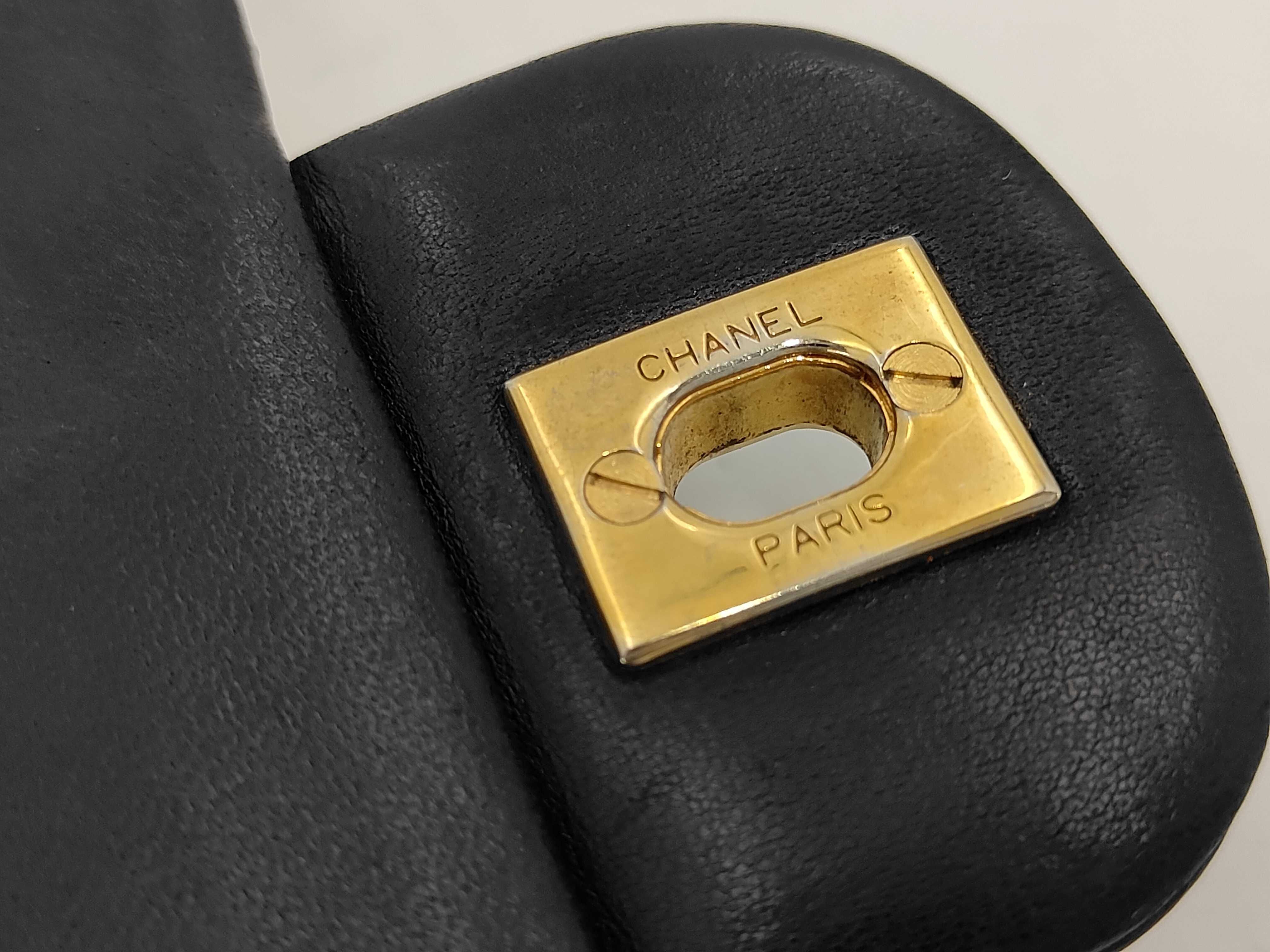 Matelassé 25 Double Flap Double Chain Lambskin Shoulder Bag — view 9