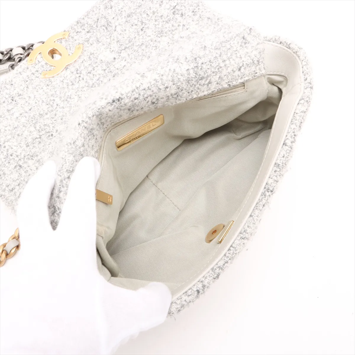 19 Tweed Chain Shoulder Bag Gray Gold Hardware TK843K1L Random Plate AS1160 — view 6