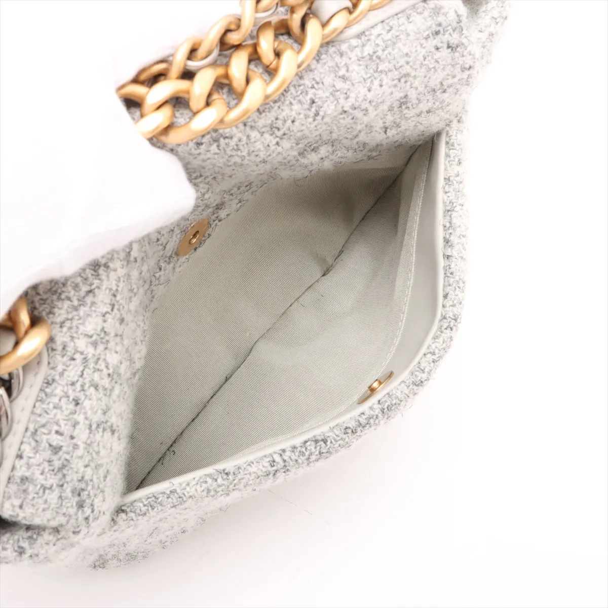 19 Tweed Chain Shoulder Bag Gray Gold Hardware TK843K1L Random Plate AS1160 — view 8