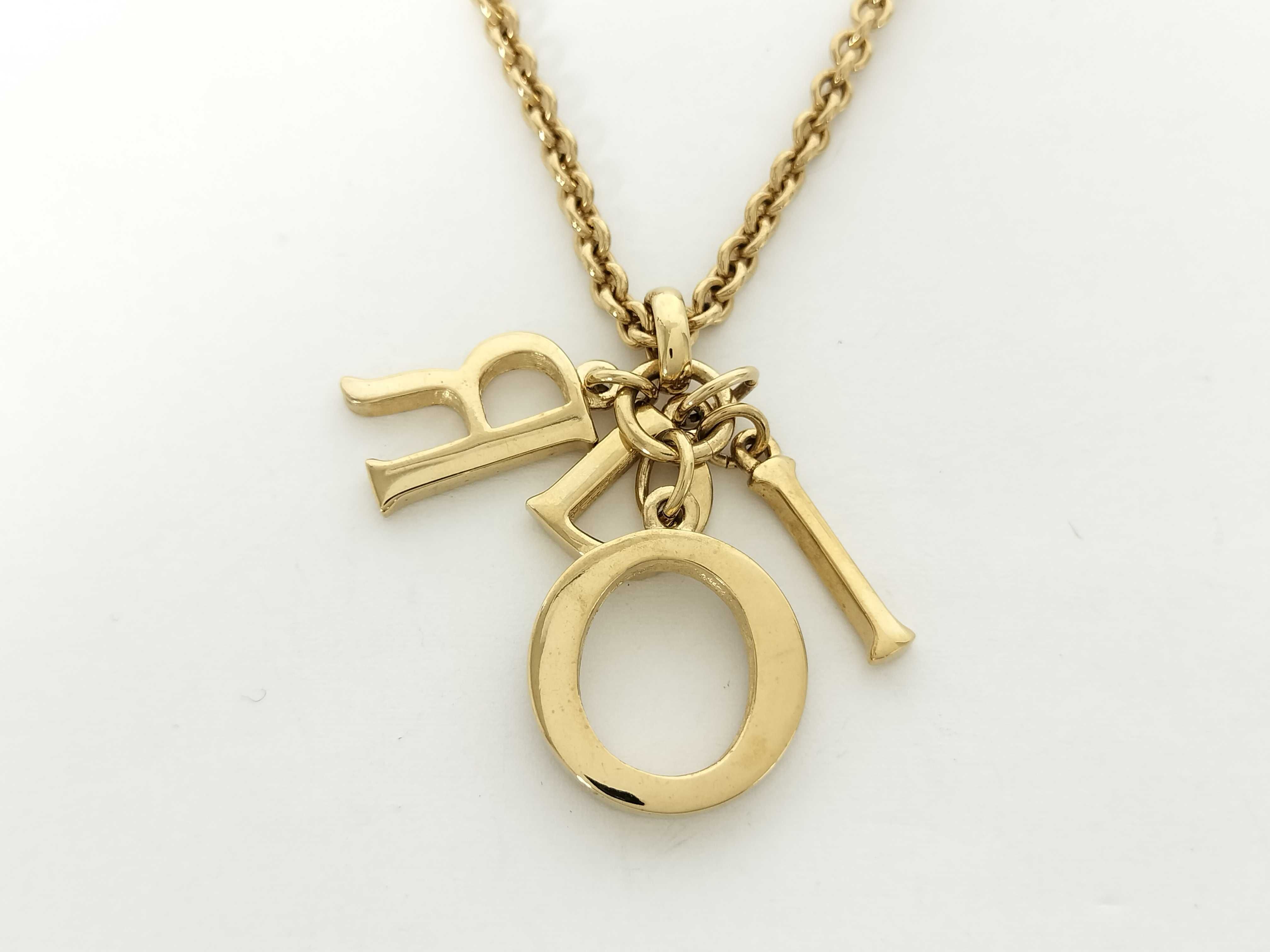 necklace — view 2