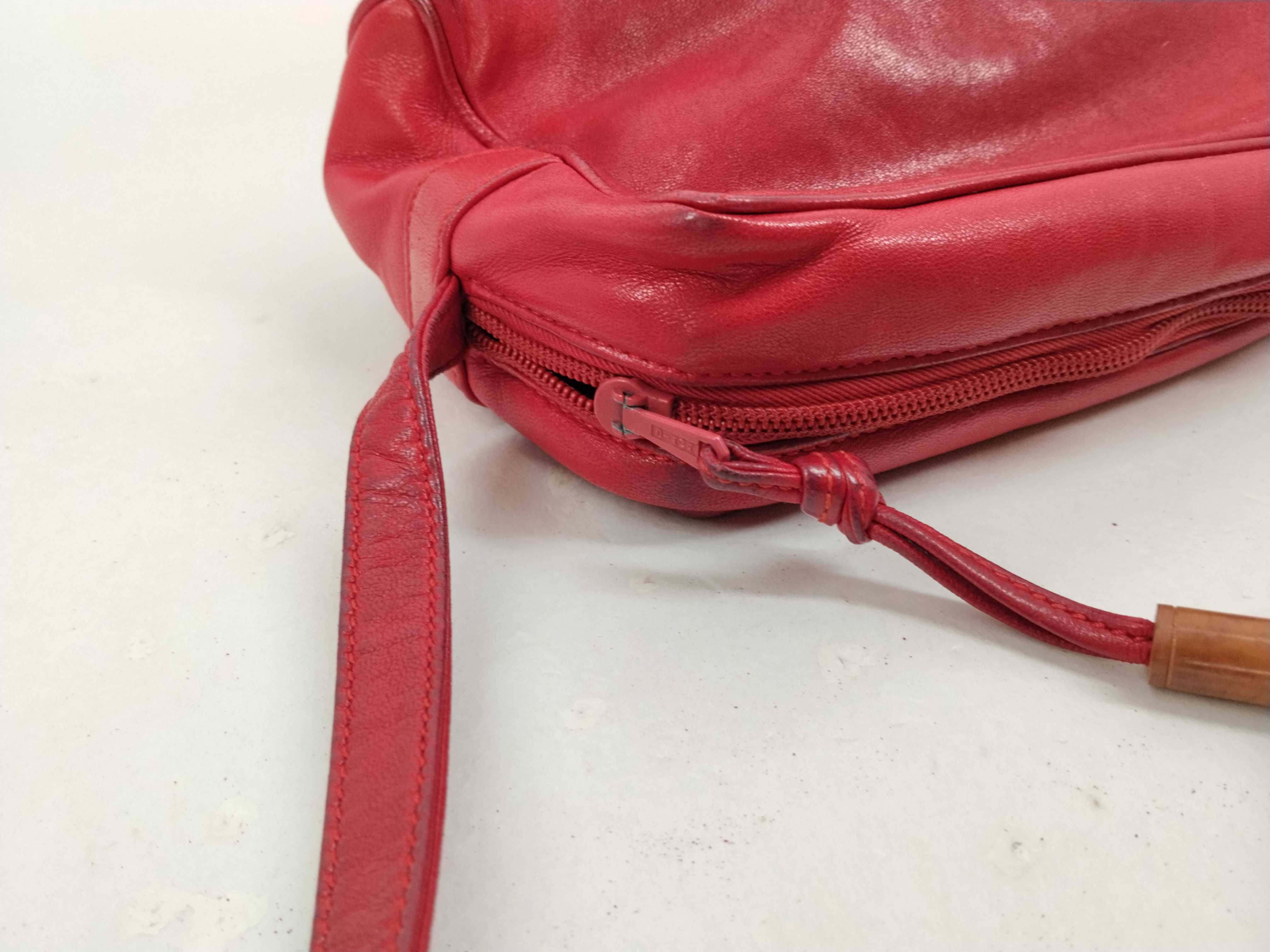 Anagram Leather Shoulder Bag — view 9