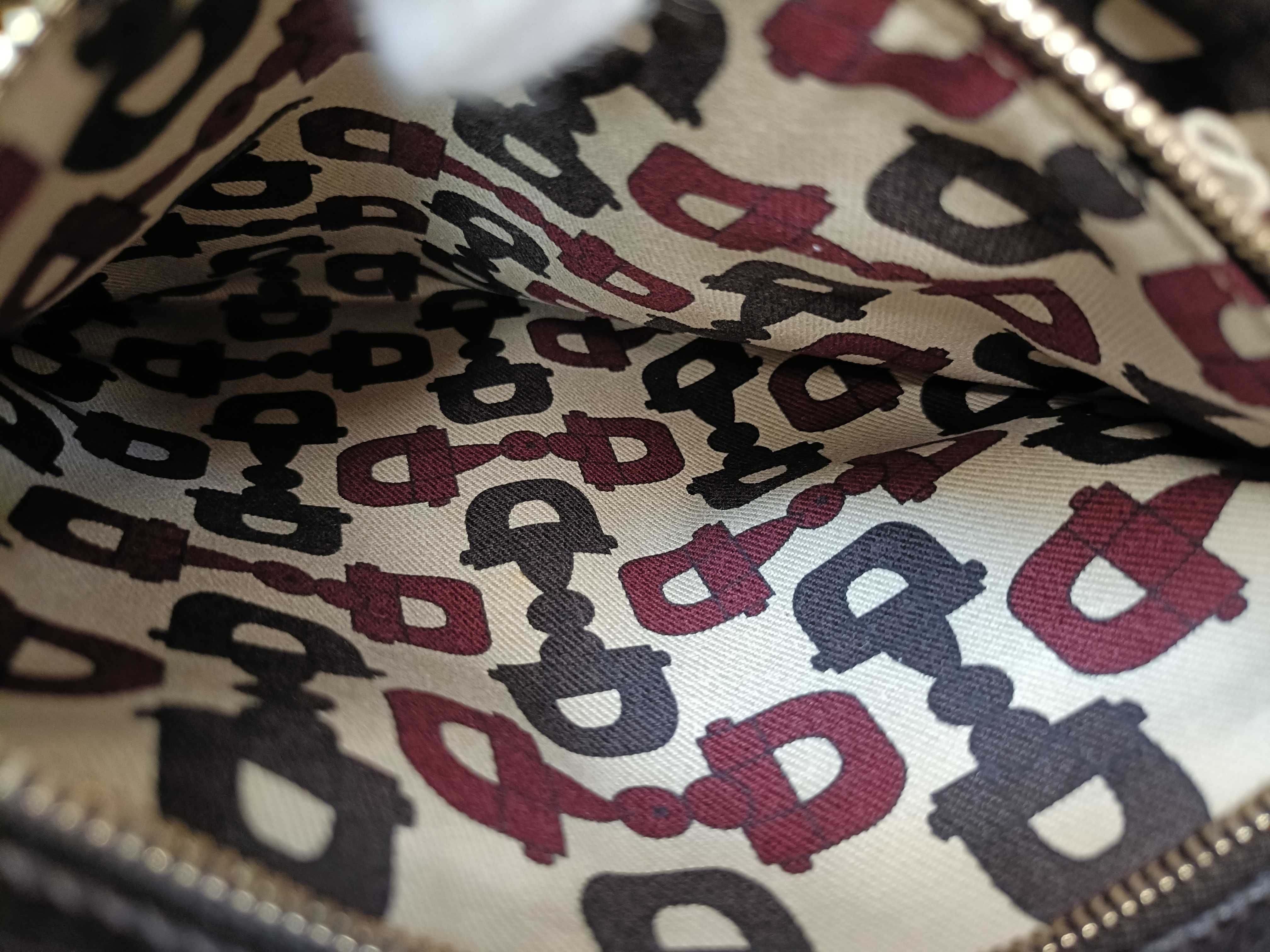 GG Canvas 144388 Shoulder Bag — view 11