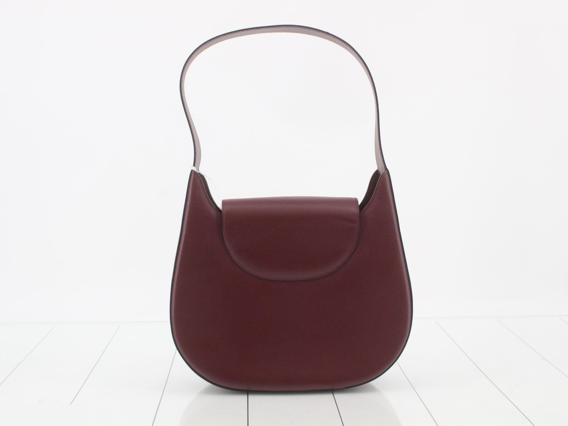 Must Line (Bag) - Semi-Shoulder Bag — view 2