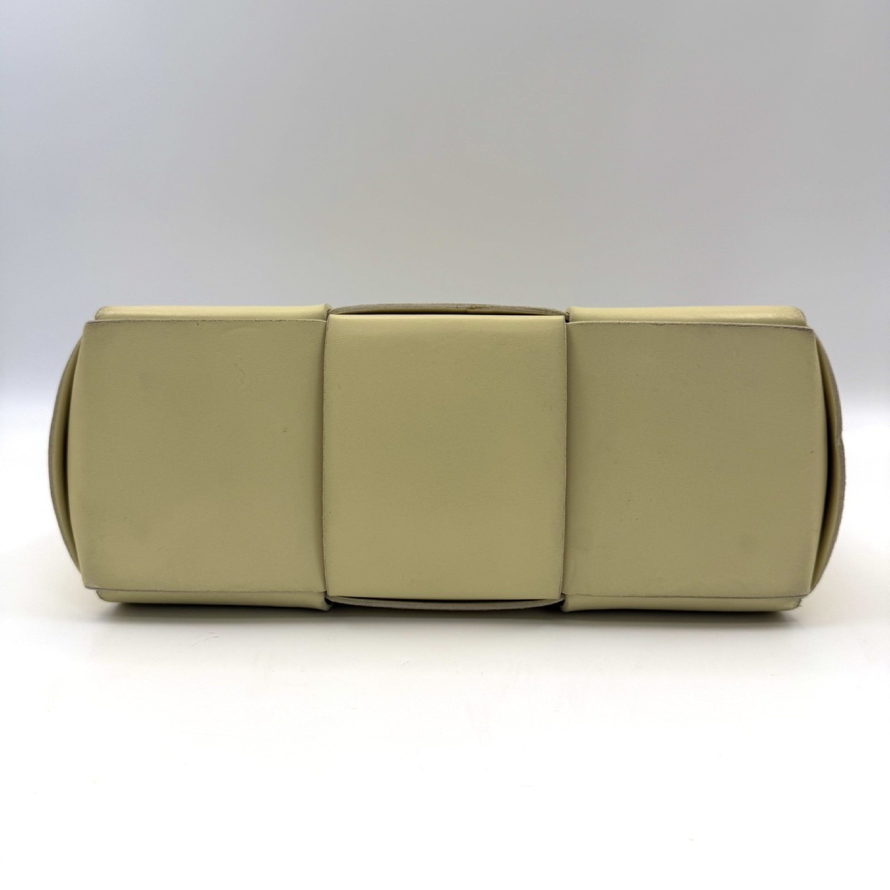 Maxi Intrecciato Arco Tote Yellow Handbag — view 3