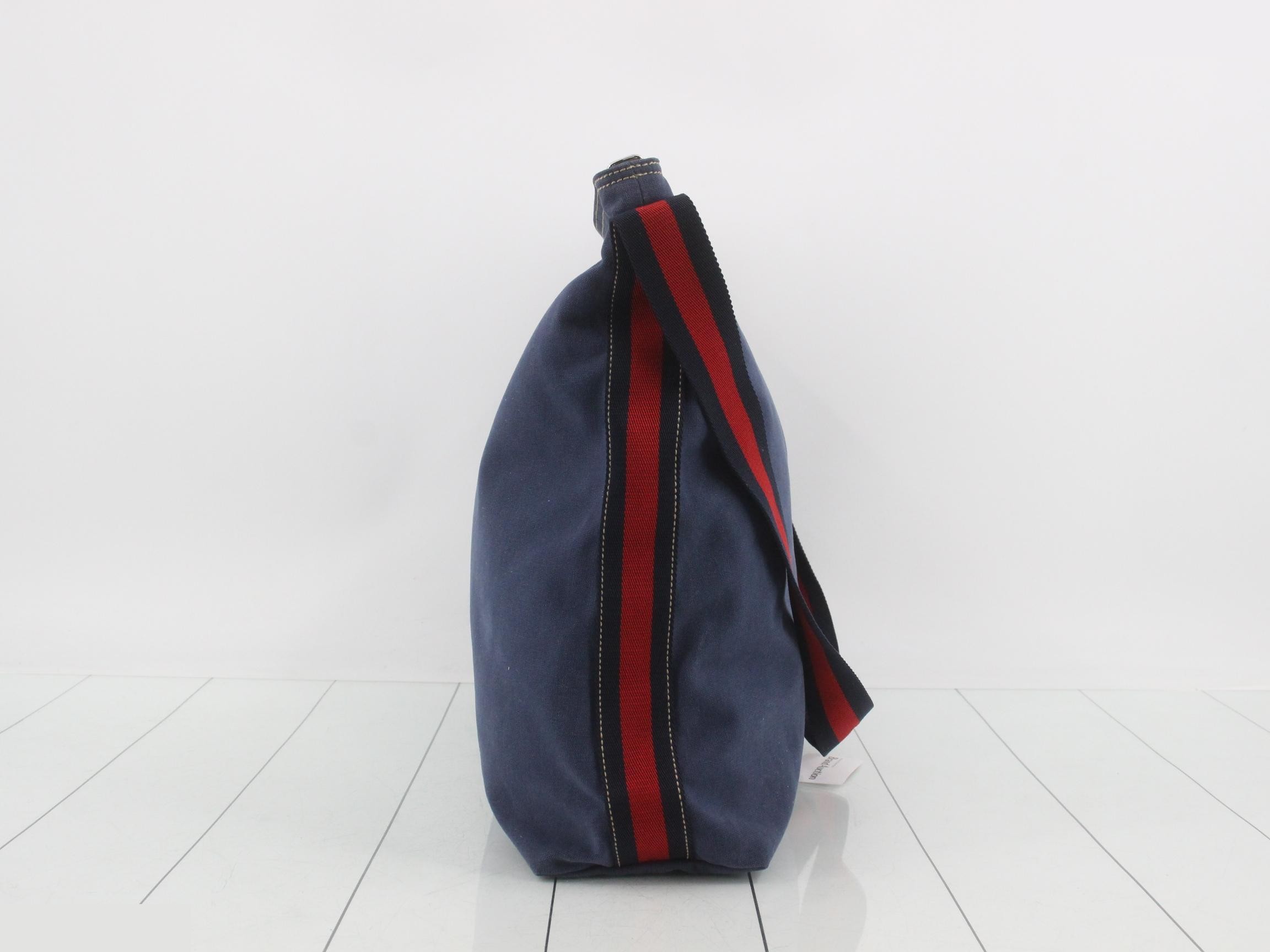 Script Logo (Bag) - One-Shoulder Bag — view 3